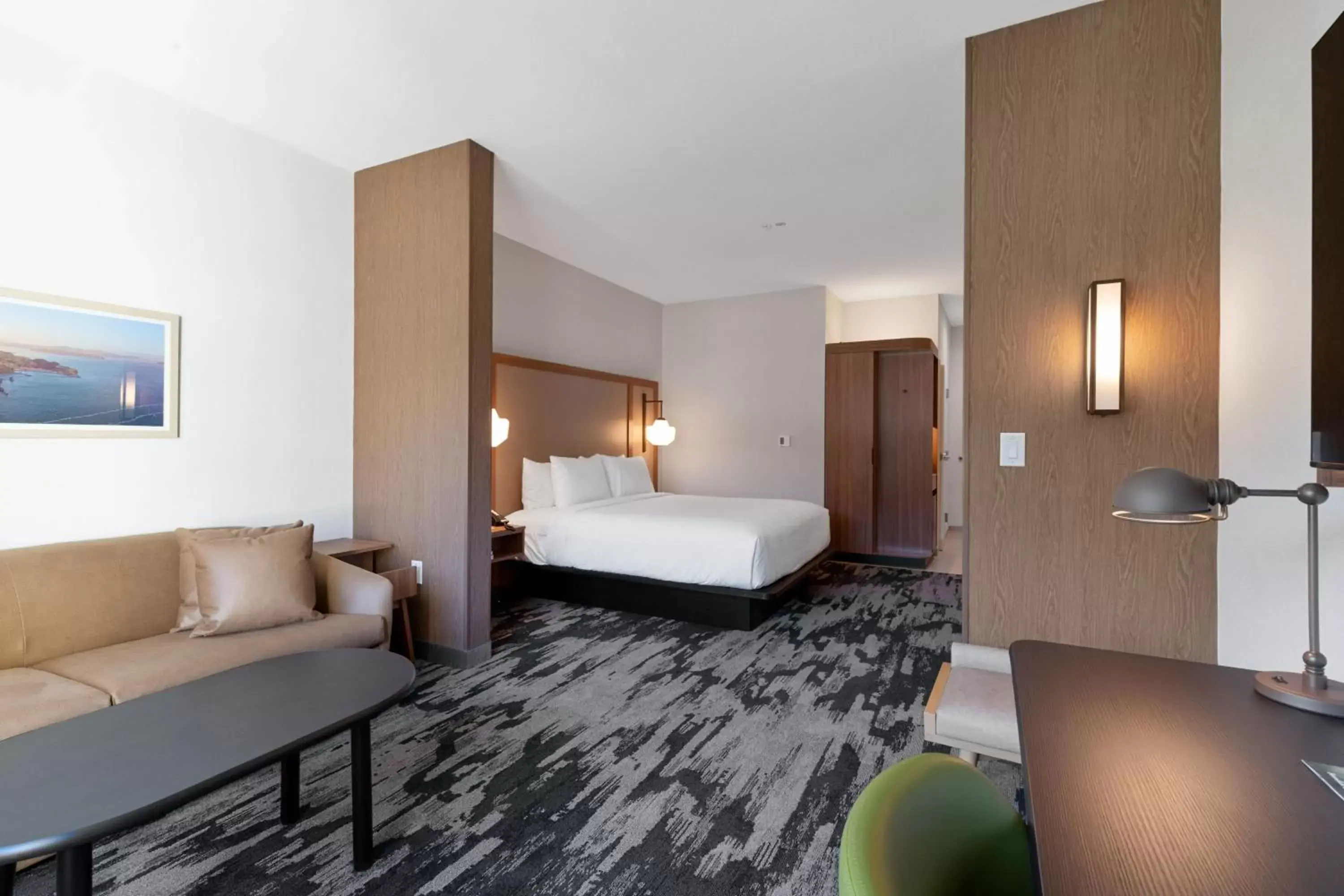 Photo of the whole room, Bed in Fairfield by Marriott Inn & Suites San Francisco Pacifica