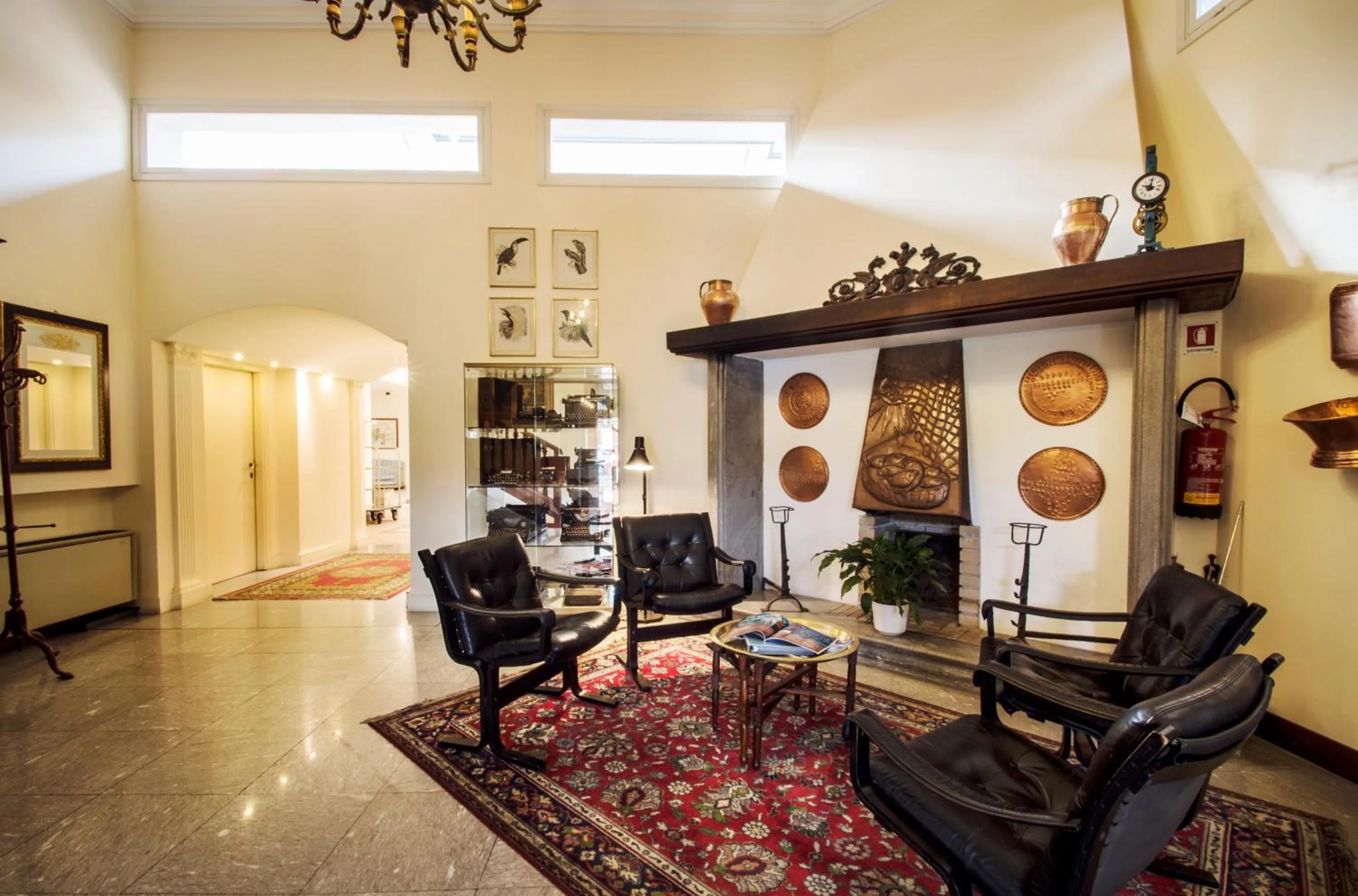 Communal lounge/ TV room in Hotel Lido La Perla Nera