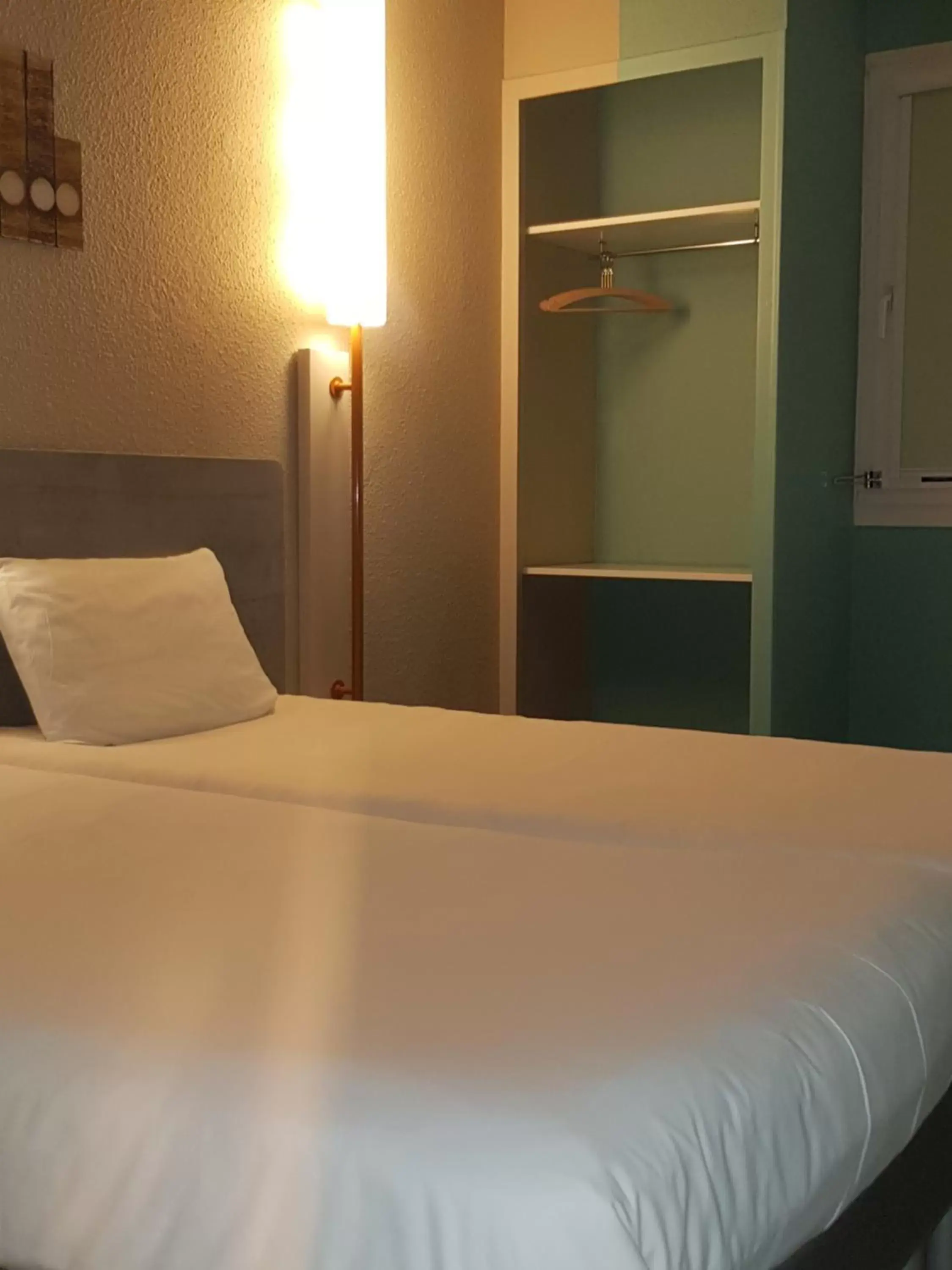 Photo of the whole room, Bed in Ibis Budget Saint Christol Les Alès