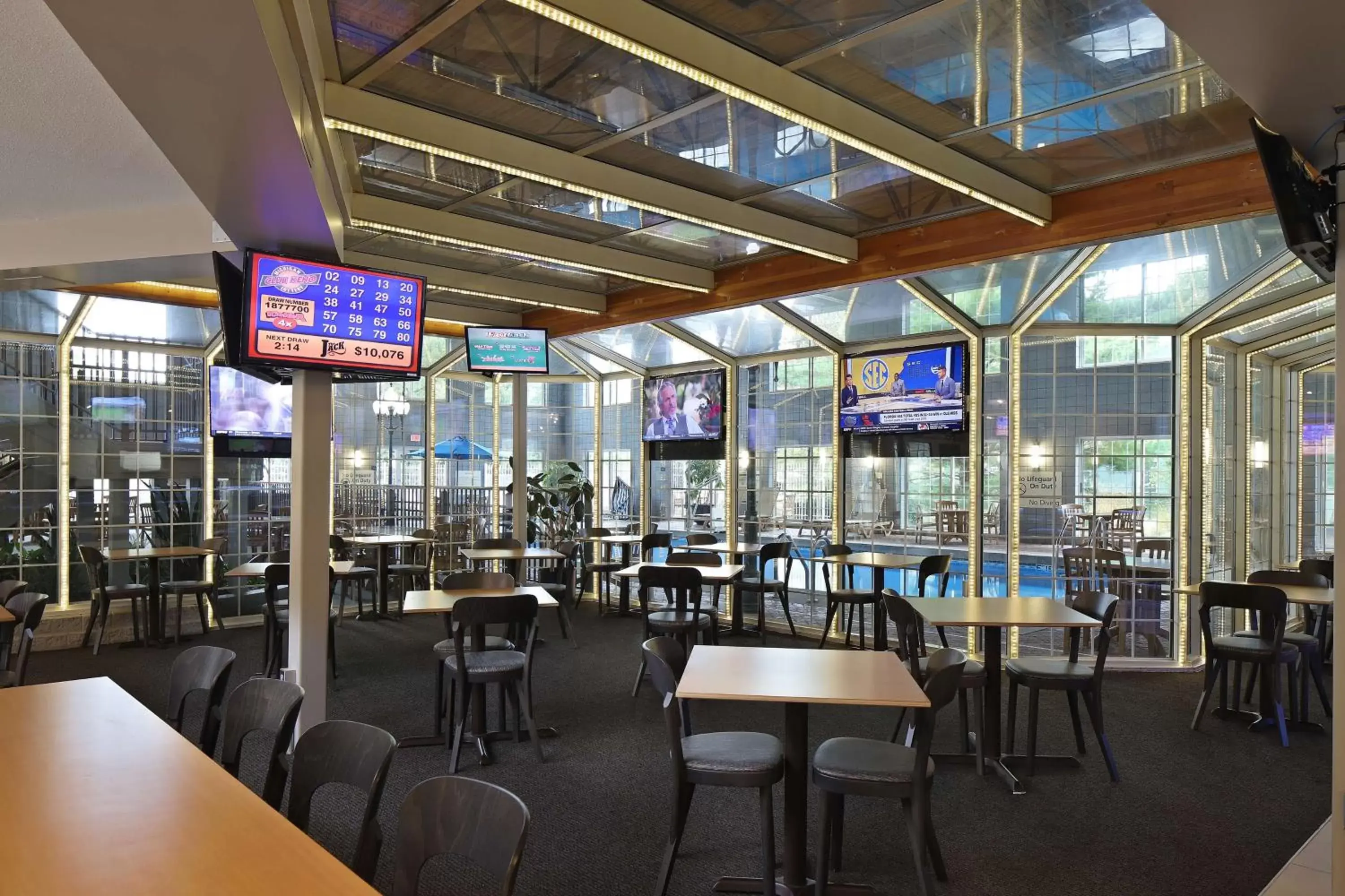 Lounge or bar, Restaurant/Places to Eat in Hampton Inn Holland