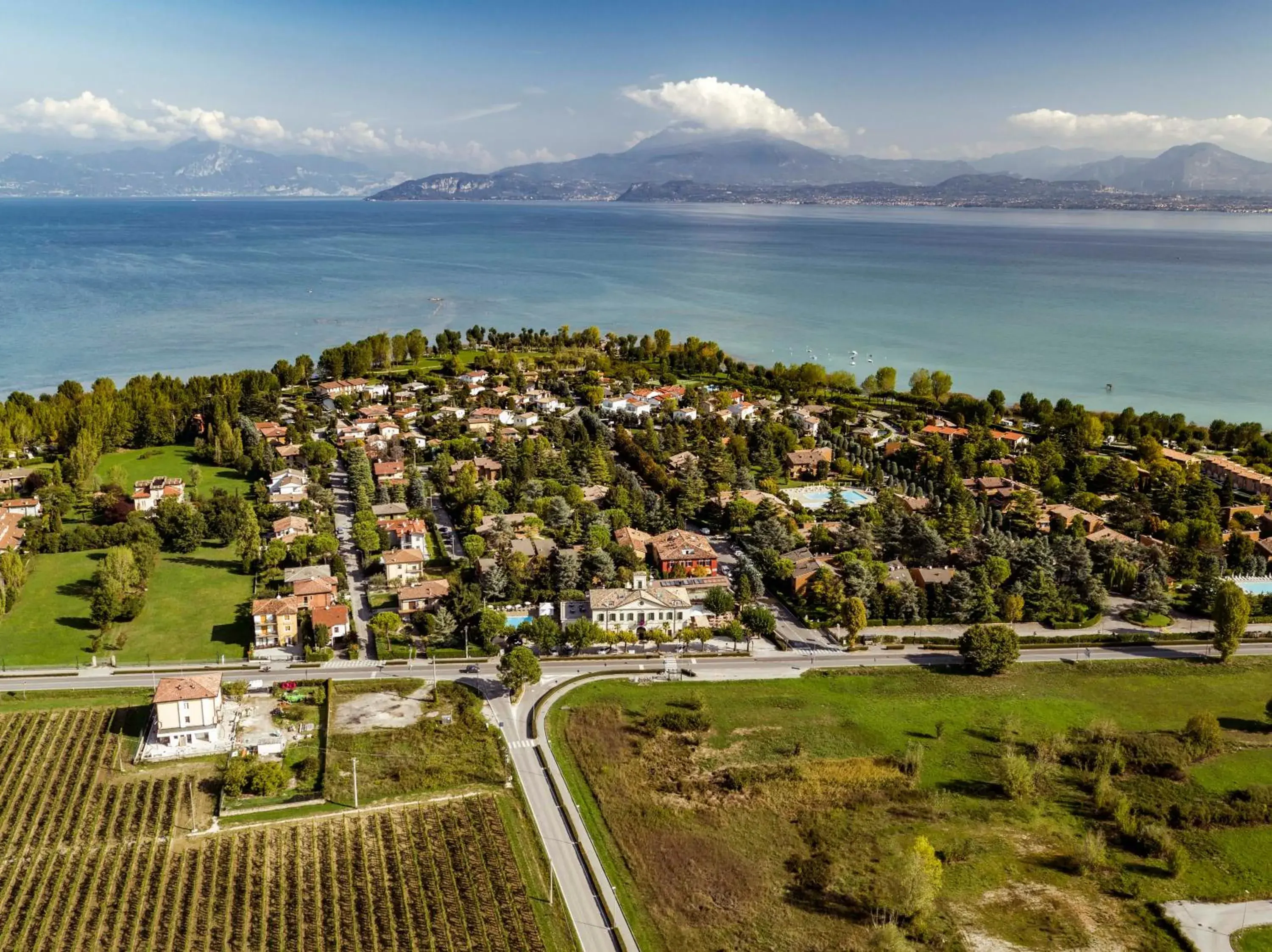 Bird's eye view, Bird's-eye View in Hotel Dogana