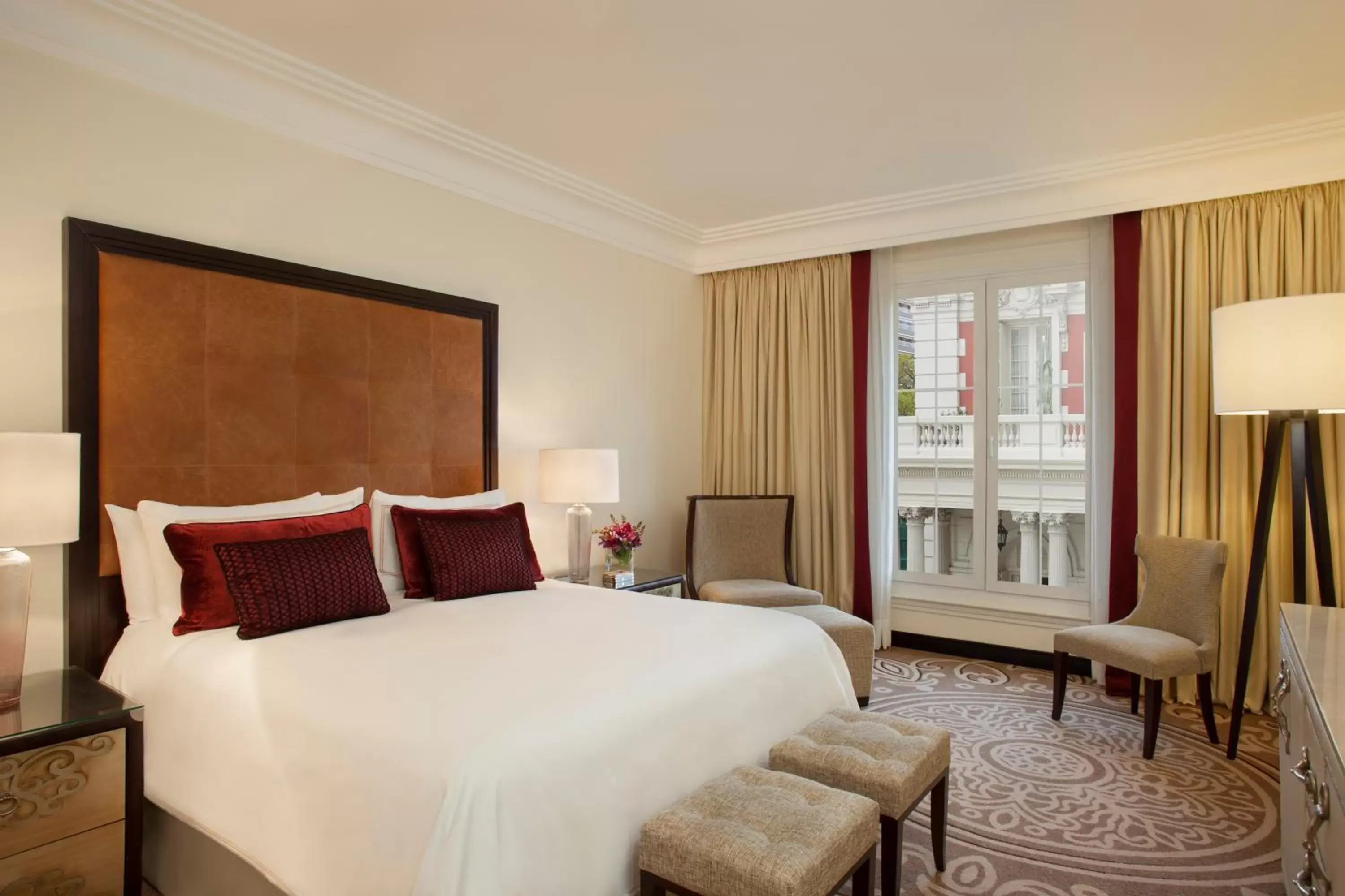 Bedroom, Bed in Four Seasons Hotel Buenos Aires