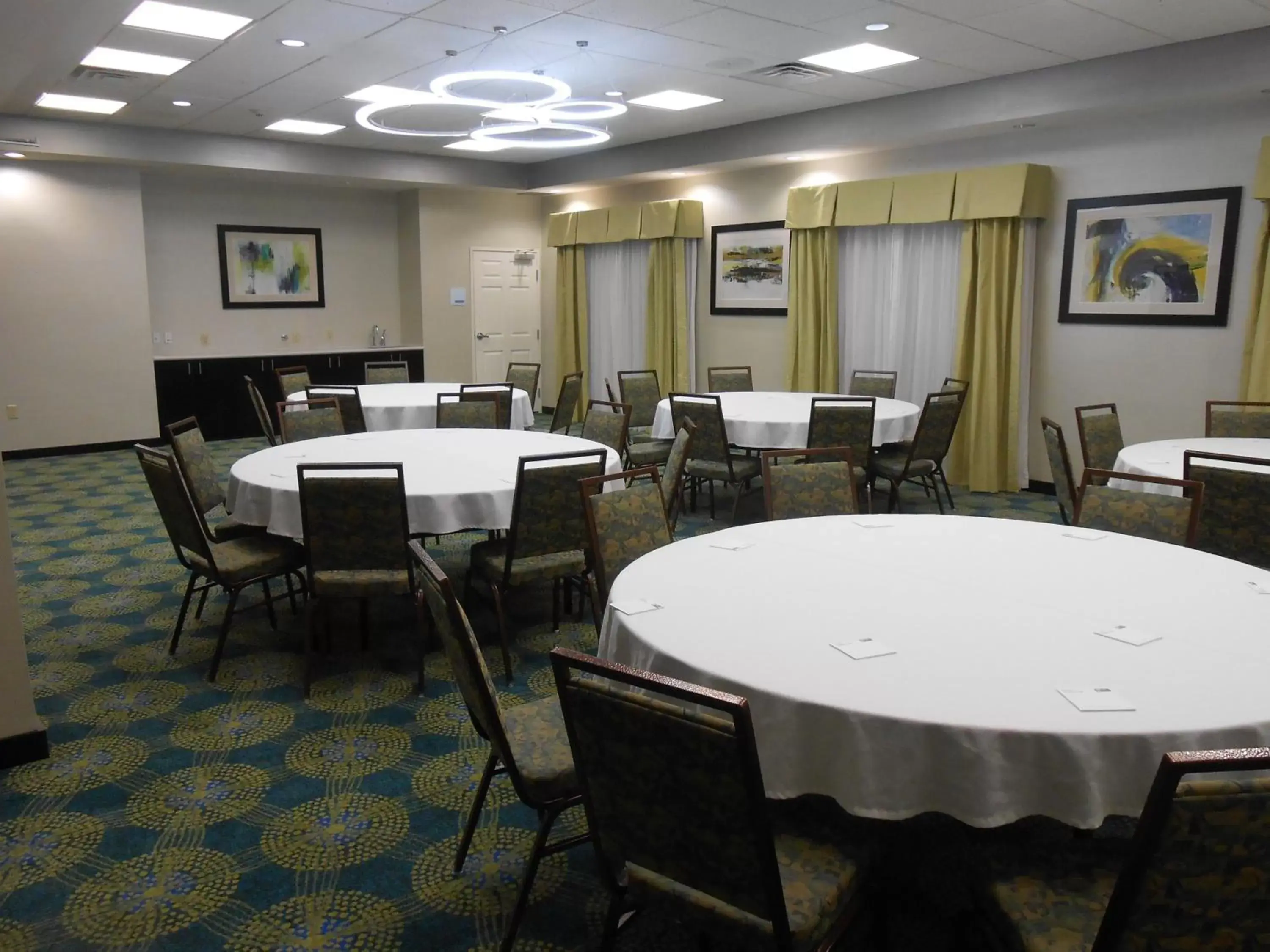 Banquet/Function facilities in Holiday Inn Express & Suites Houston Northwest-Brookhollow, an IHG Hotel