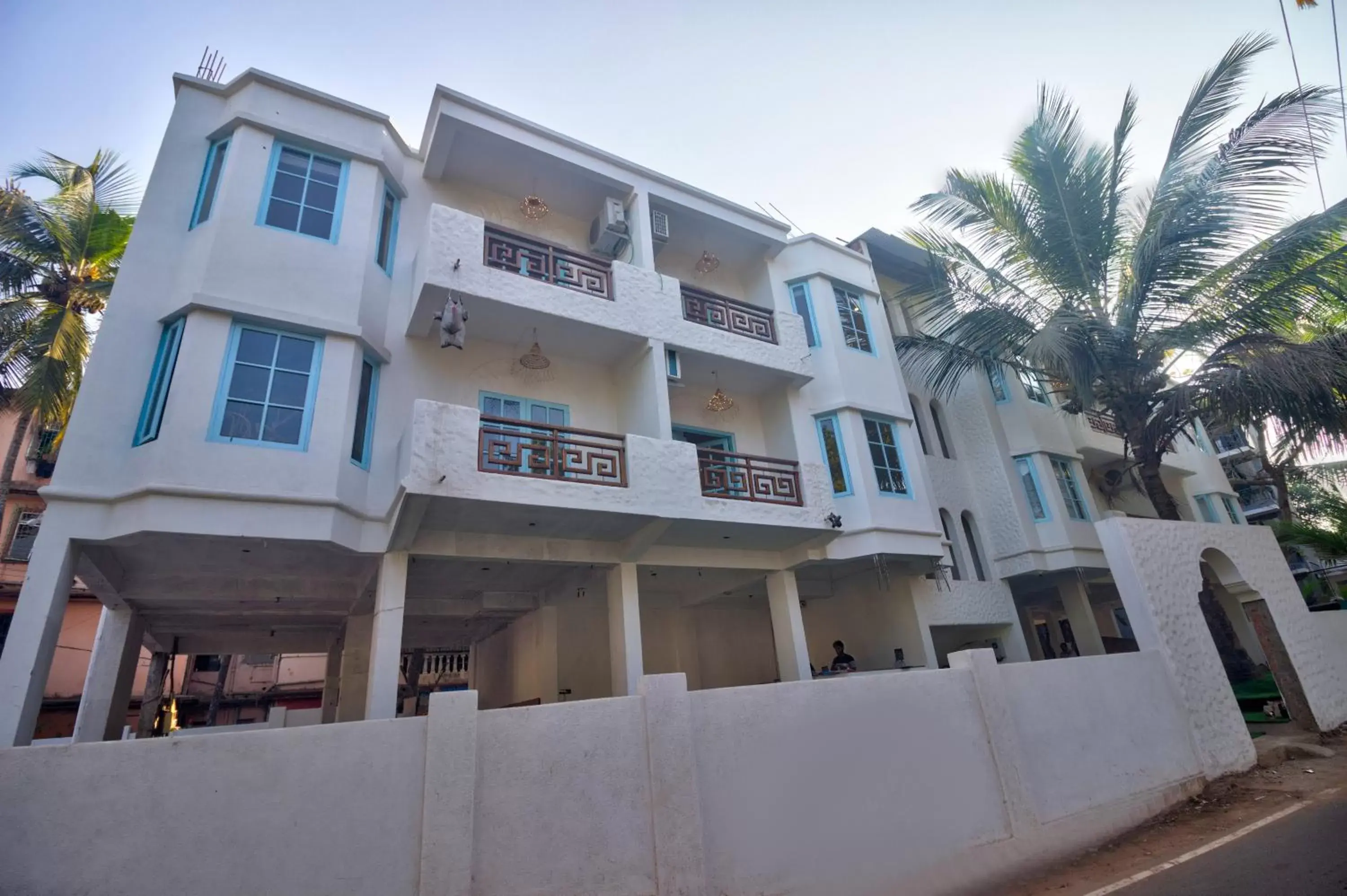 Property Building in Pajaros Blu Property Building in Pajaros Blu