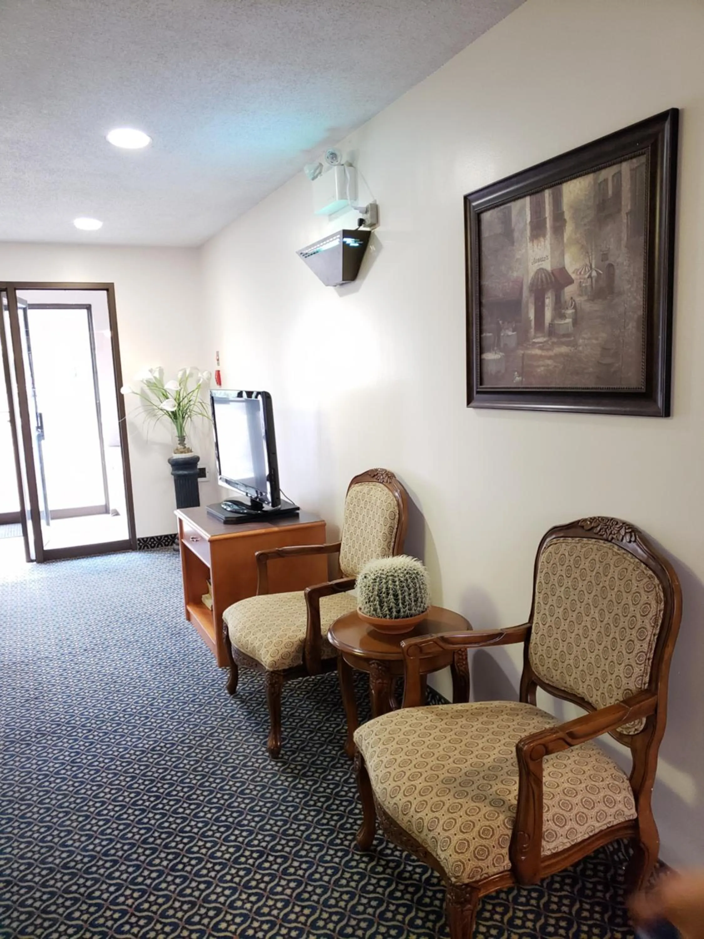 Seating Area in Tower Inn