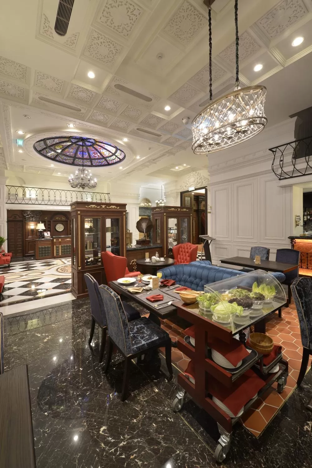 Breakfast in Golden Tulip RS Boutique Hotel-Tainan