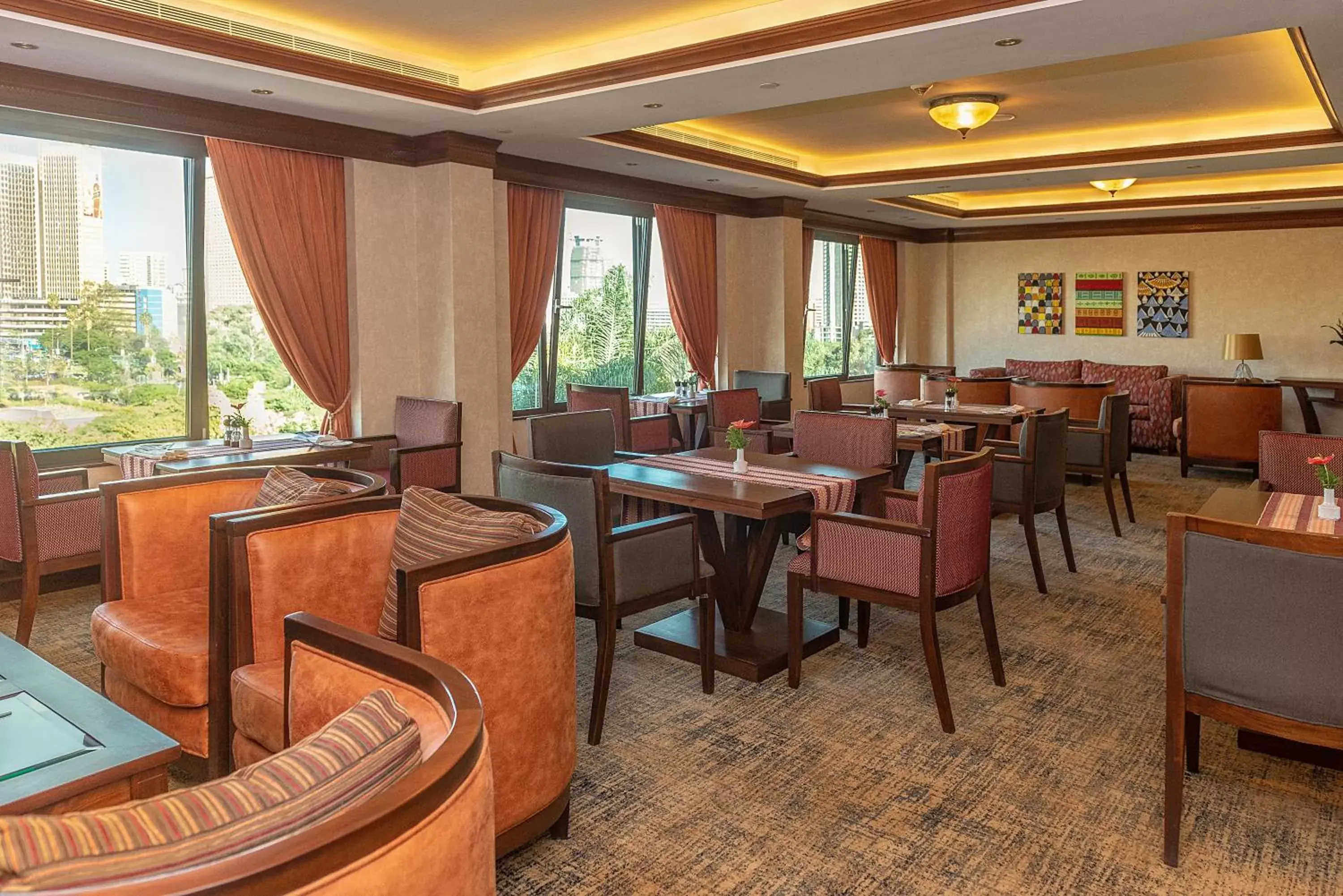 Lounge or bar, Restaurant/Places to Eat in Nairobi Serena Hotel