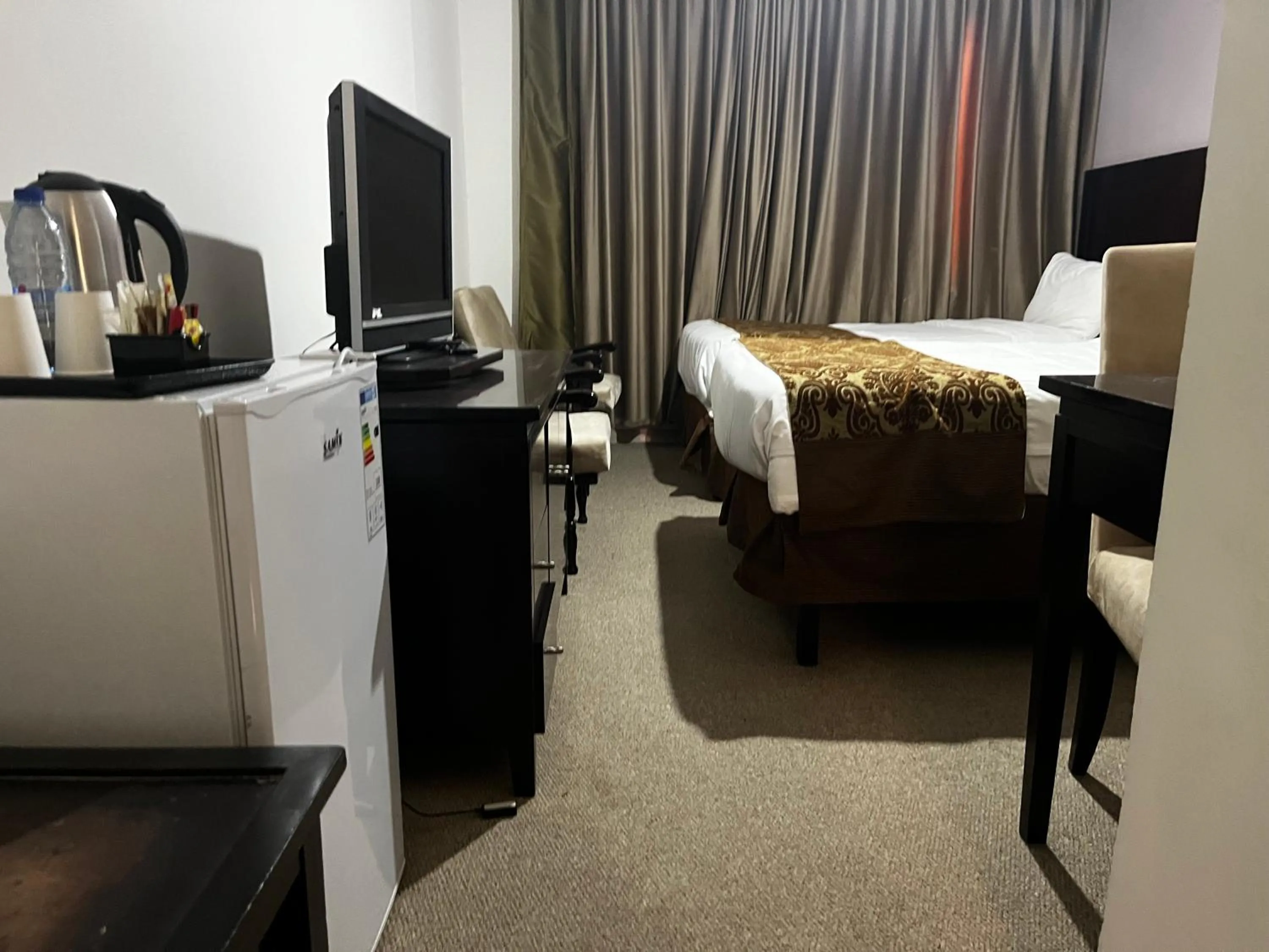 Bed in Shepherd Hotel