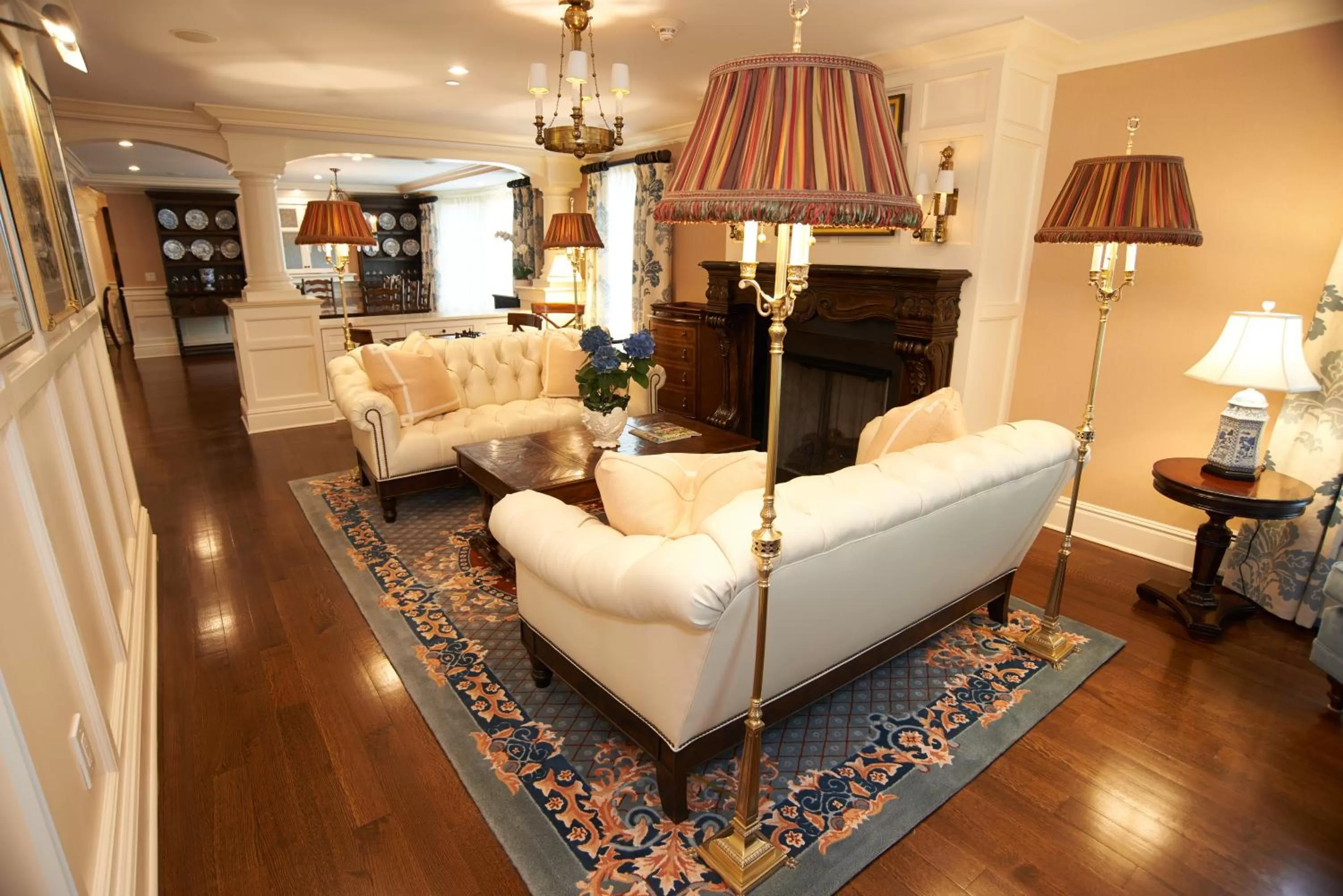 Living room in Saybrook Point Resort & Marina