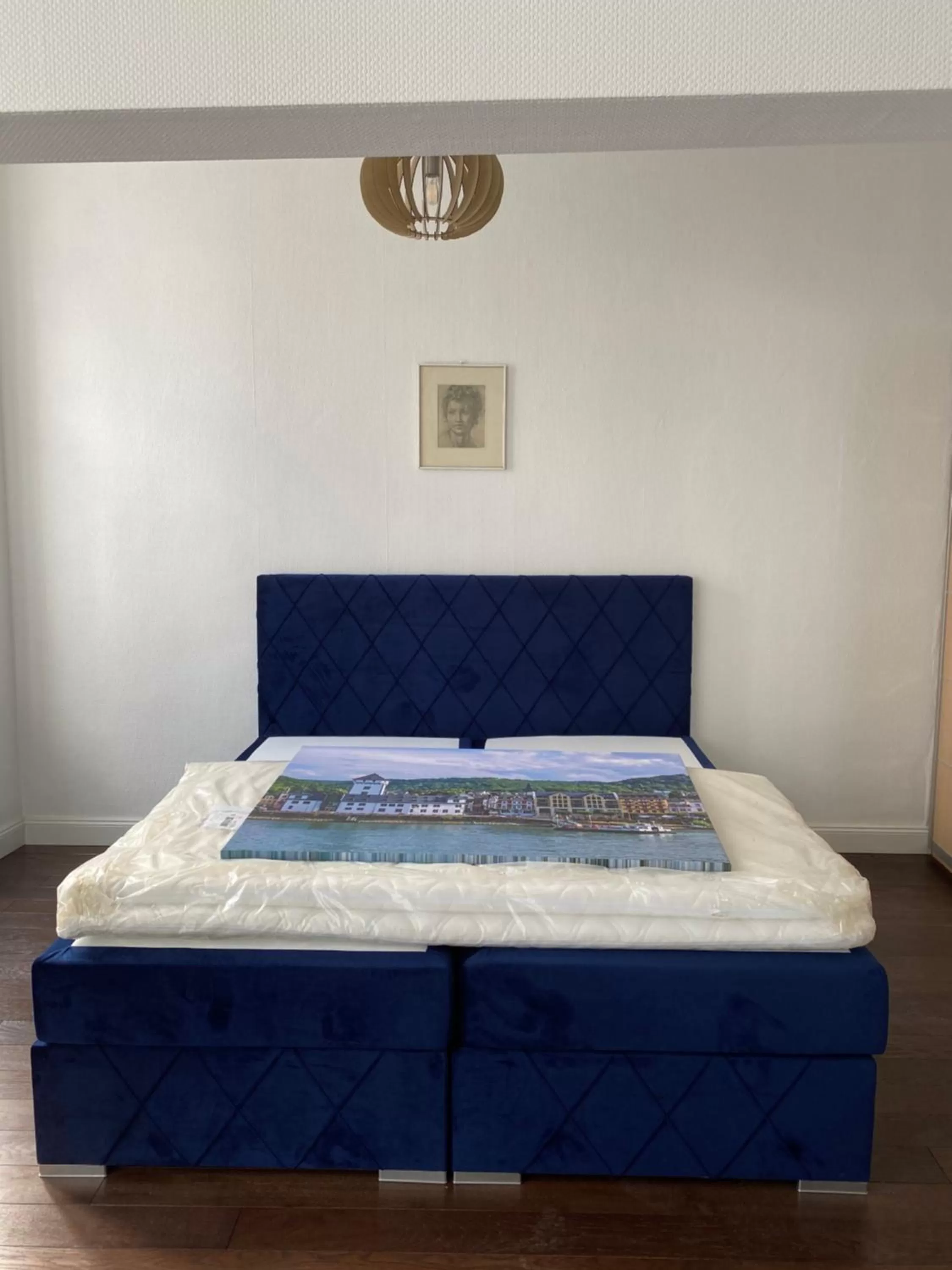 Bed in Pension Zur Fähre