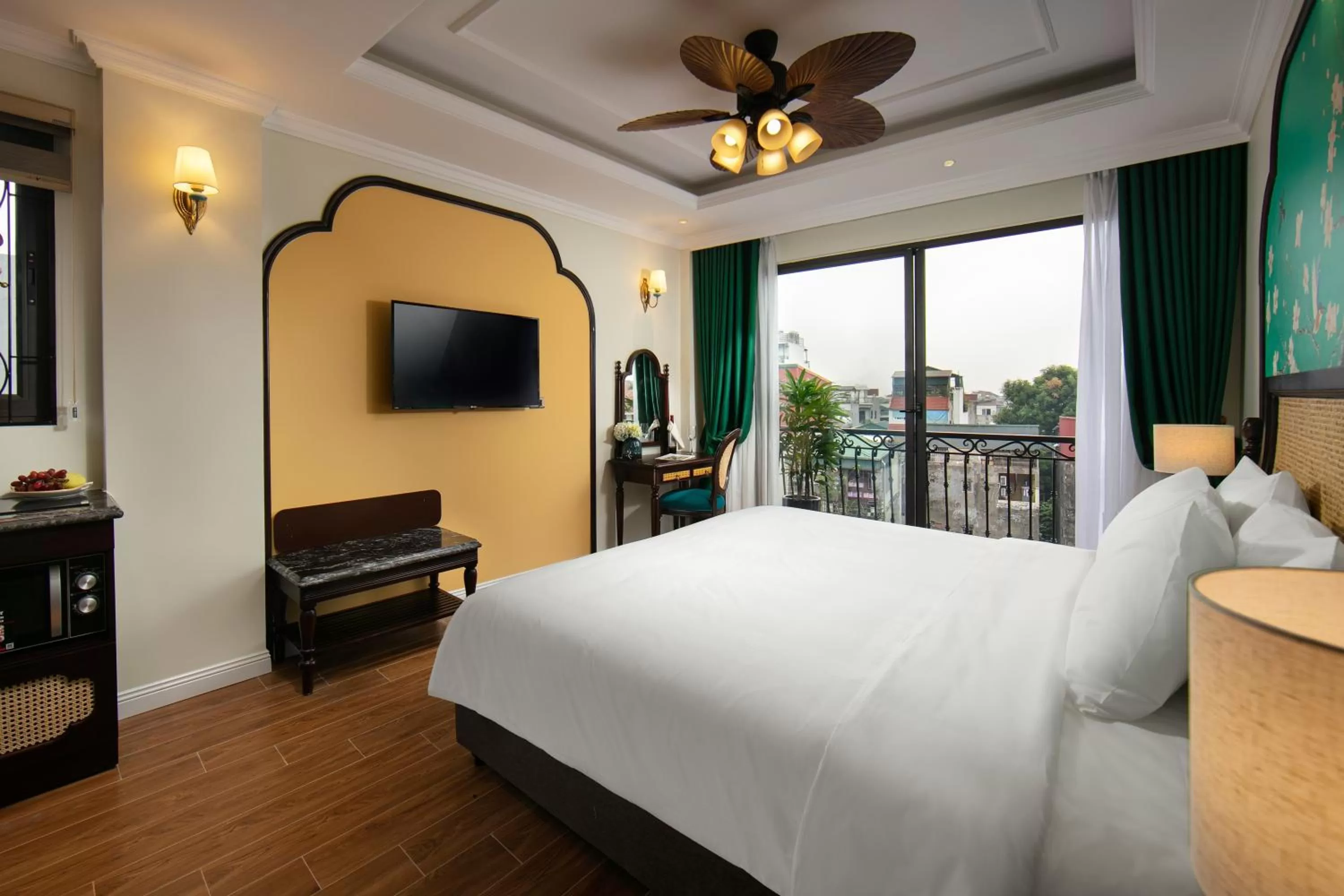 View (from property/room), Bed in La Passion Hanoi Hotel & Apartment