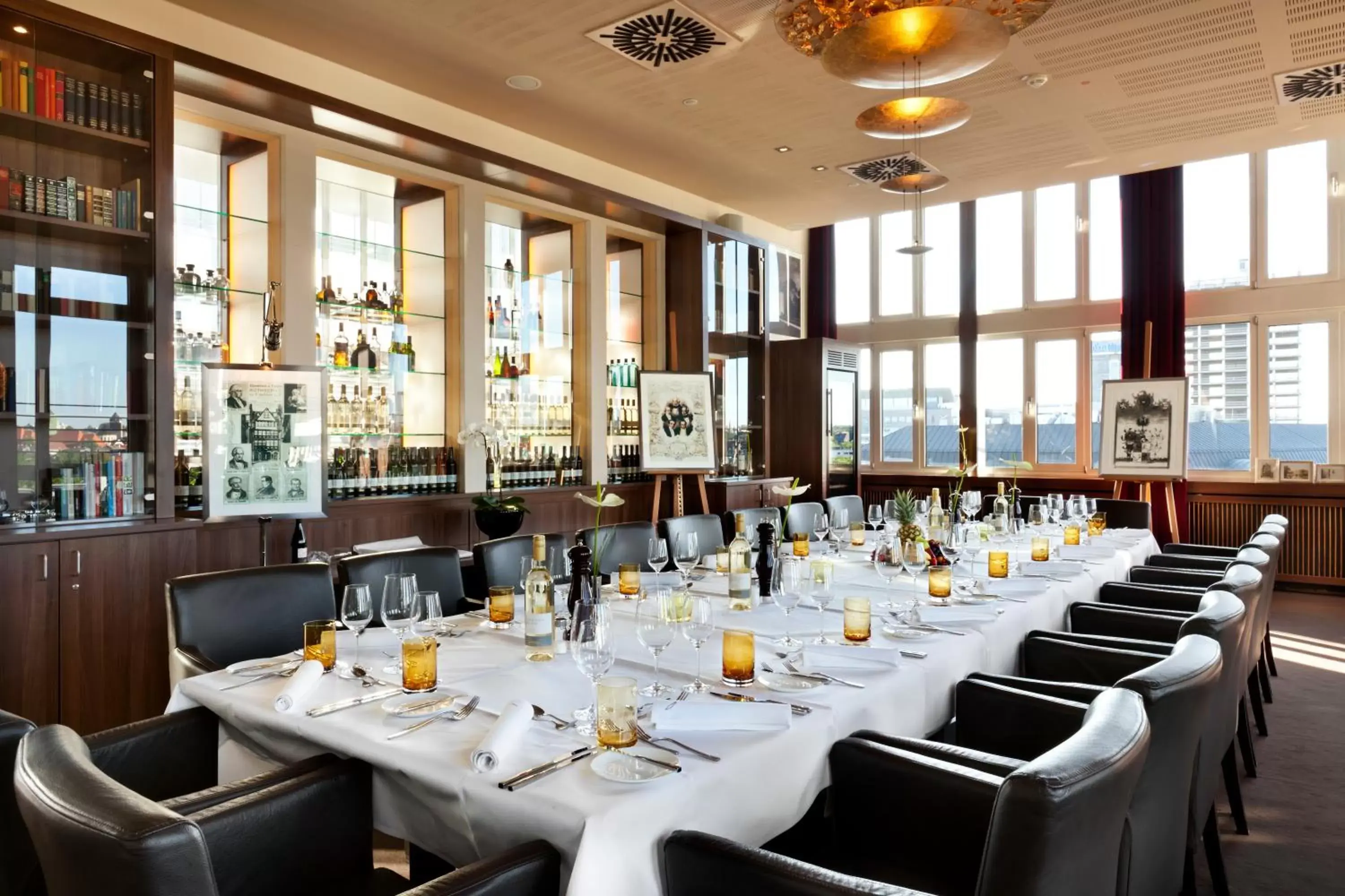 Banquet/Function facilities, Restaurant/Places to Eat in Flemings Selection Hotel Frankfurt-City