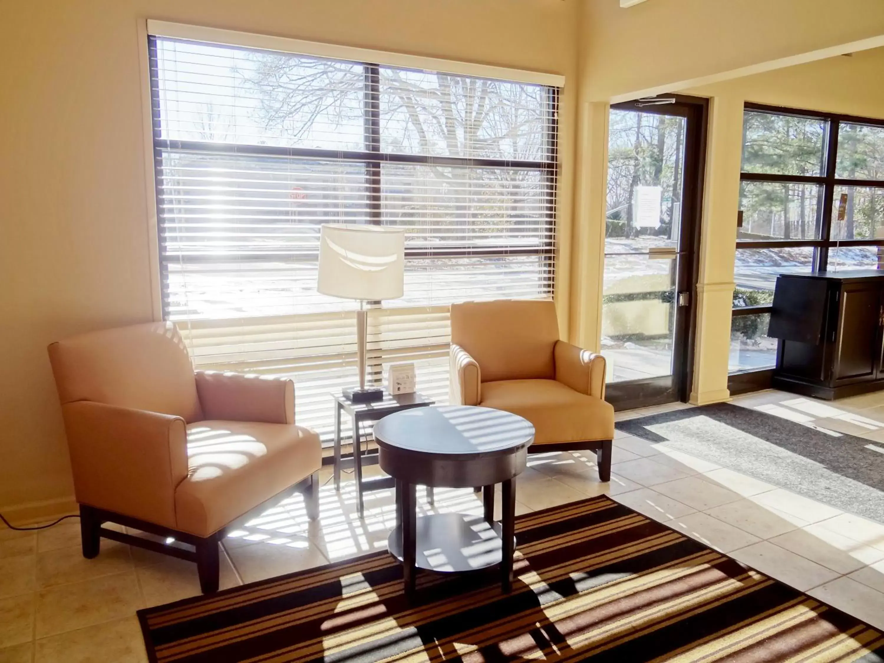 Lobby or reception, Seating Area in Extended Stay America Suites - Raleigh - Cary - Harrison Ave