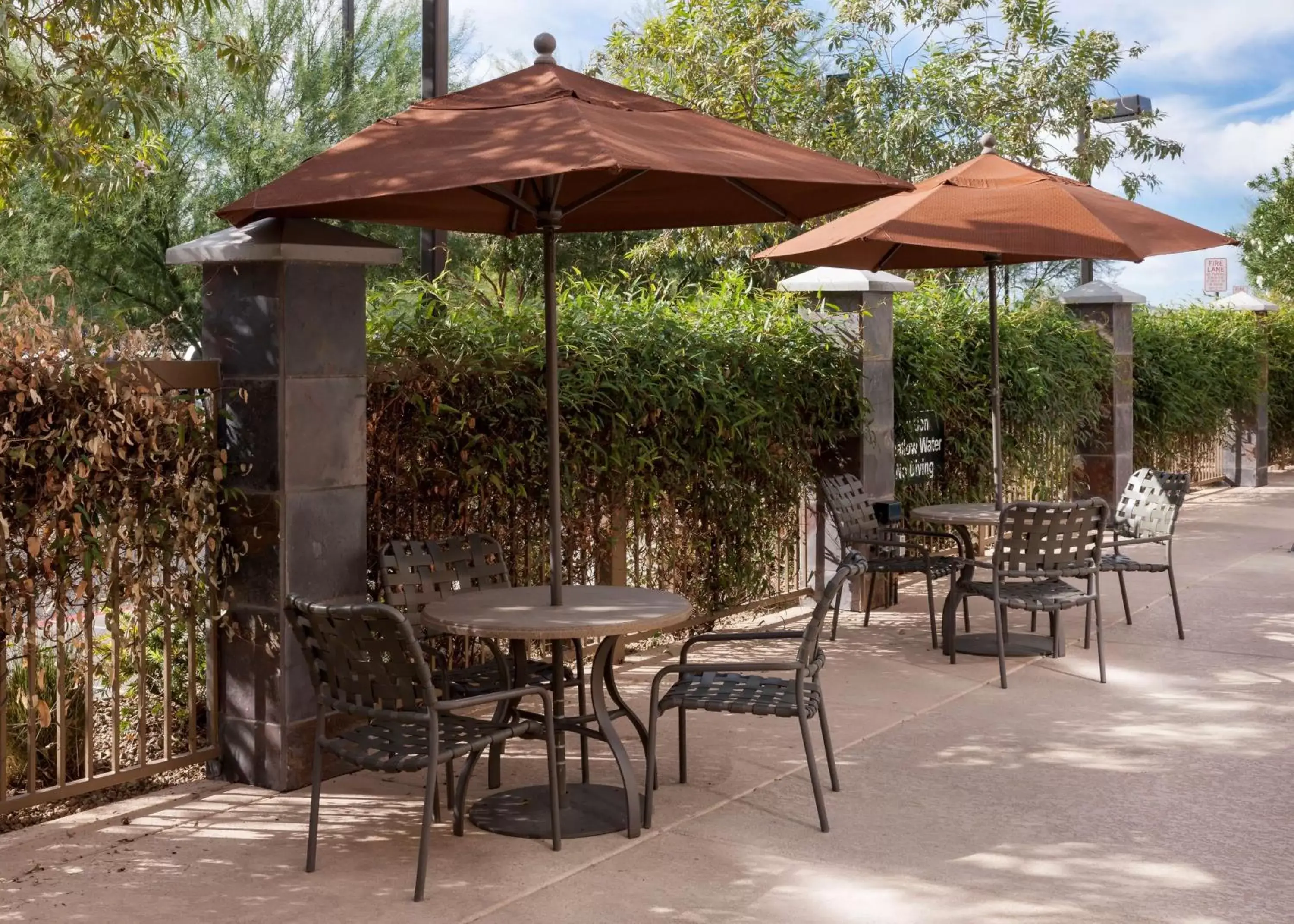 Patio, Restaurant/Places to Eat in Hampton Inn & Suites Phoenix North/Happy Valley