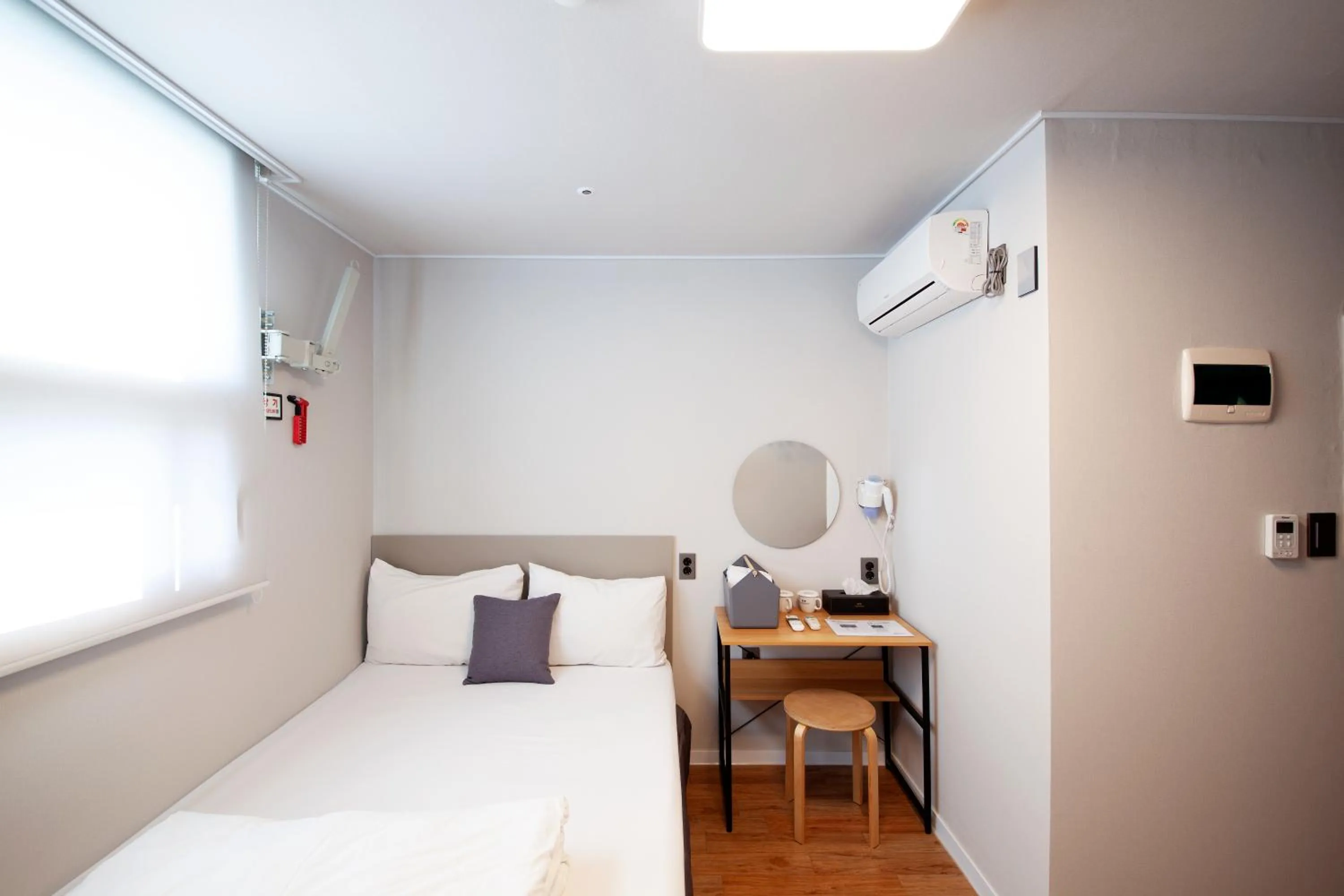 Photo of the whole room, Bed in K-Grand Hostel Dongdaemun