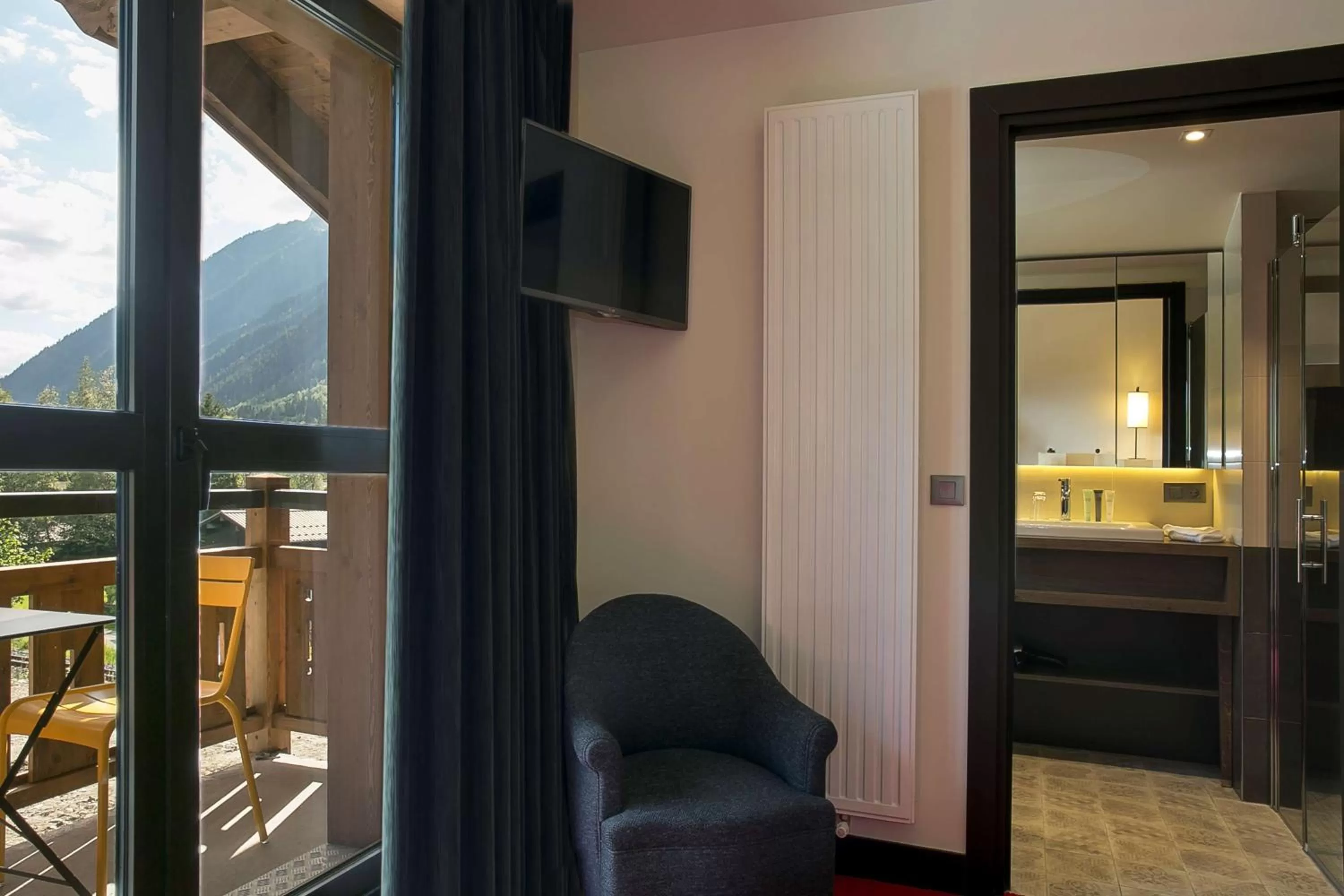Photo of the whole room in Excelsior Chamonix Hôtel & Spa