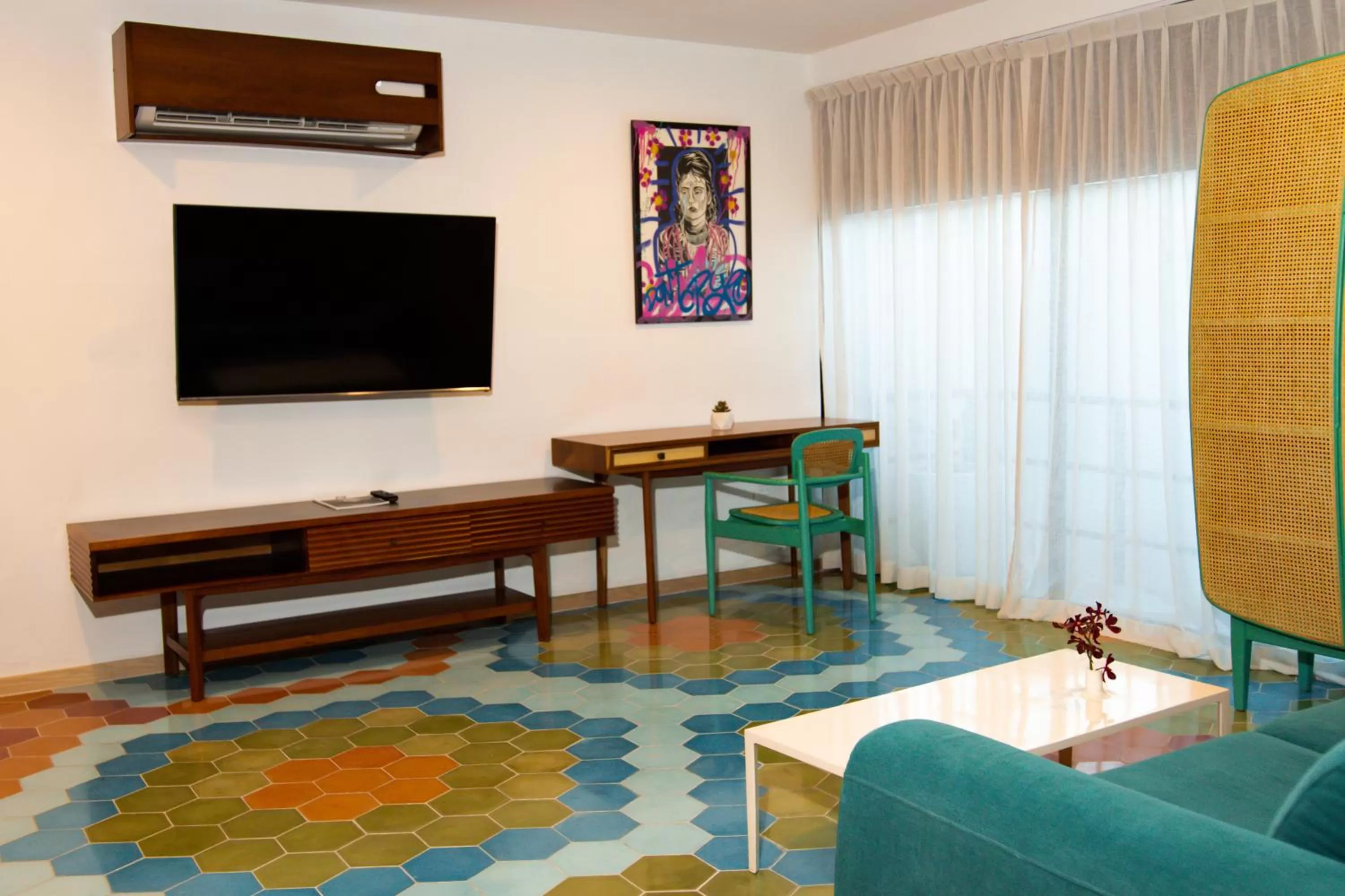 TV and multimedia in Auténtico Vertical Playa del Carmen