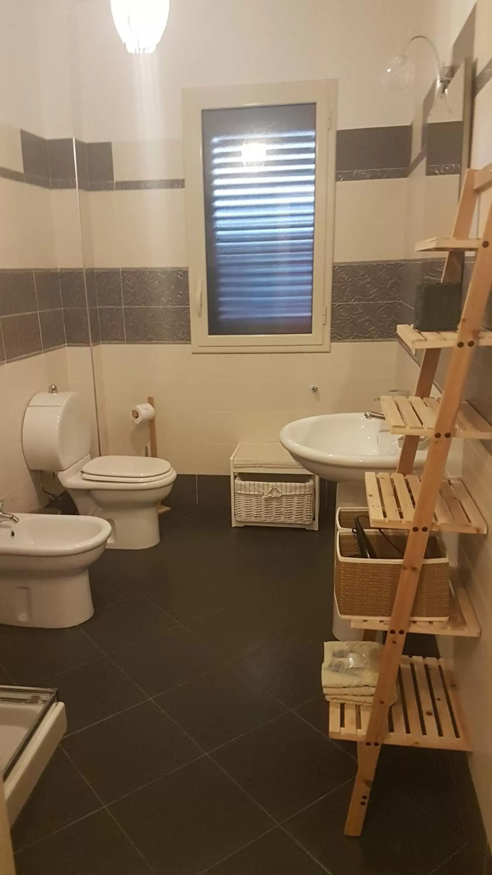 Bathroom in La Porta dell'Alcantara