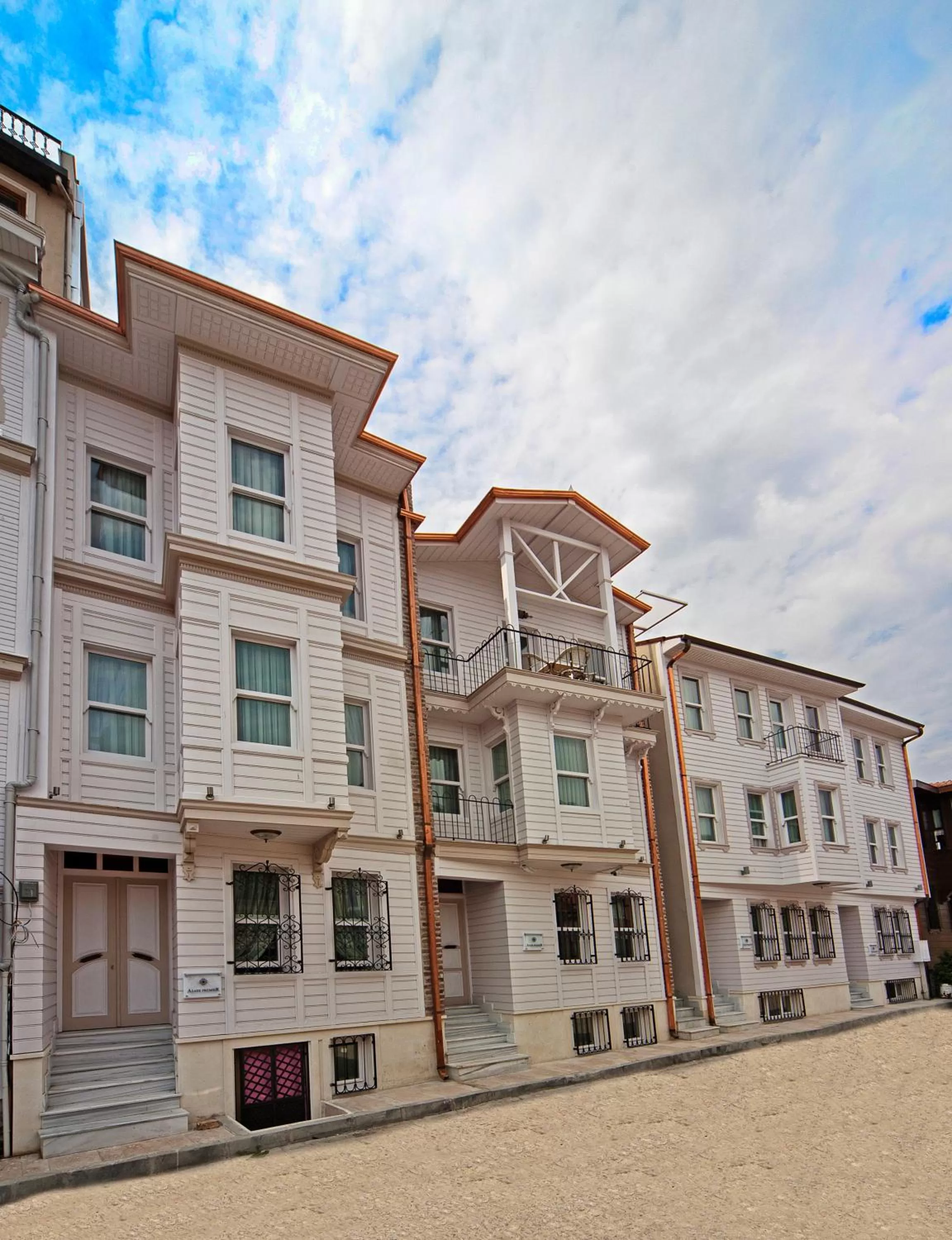 Facade/entrance in Azade Premier Hotel