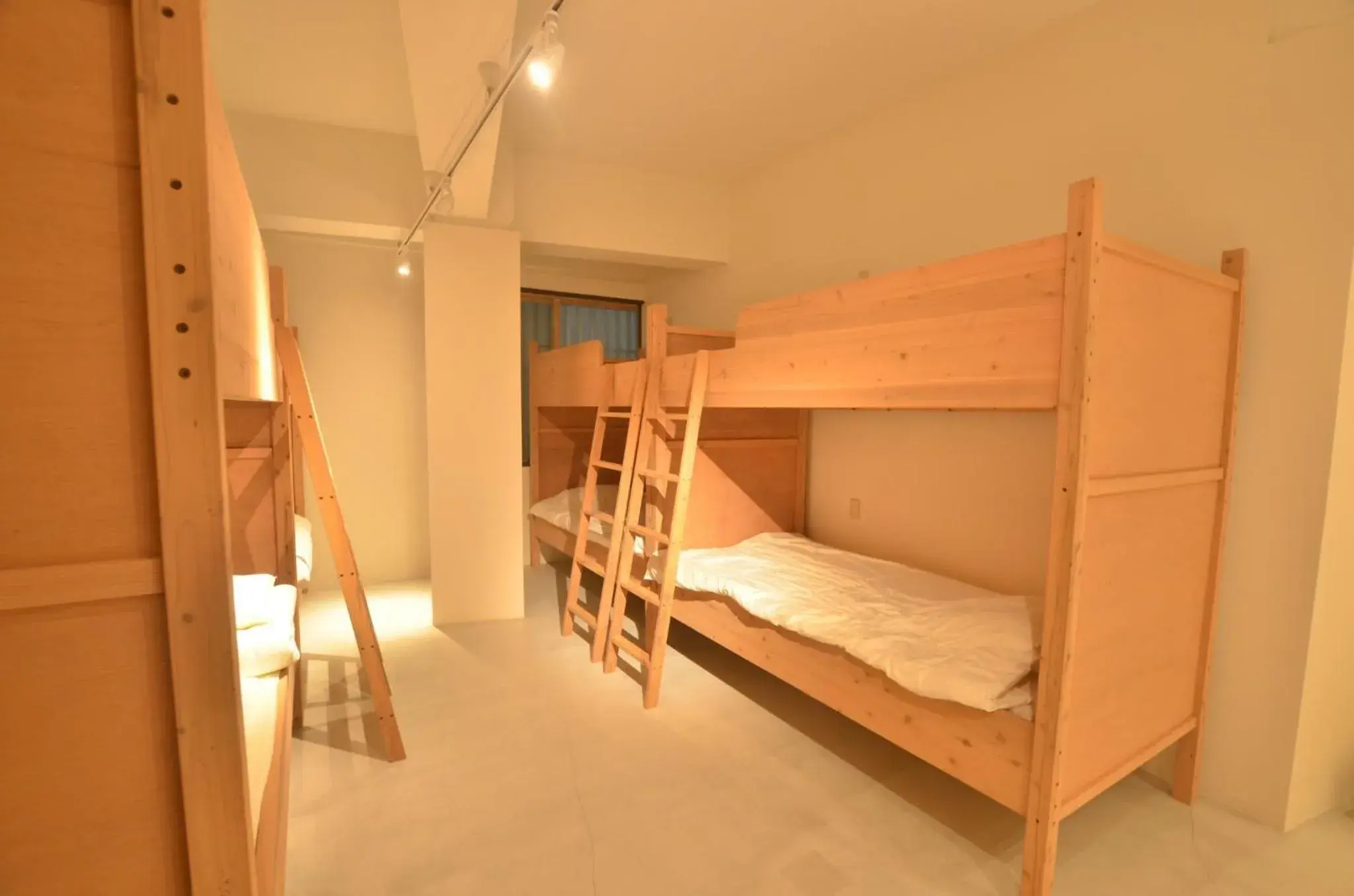 Bunk Bed in LESTEL NAHA