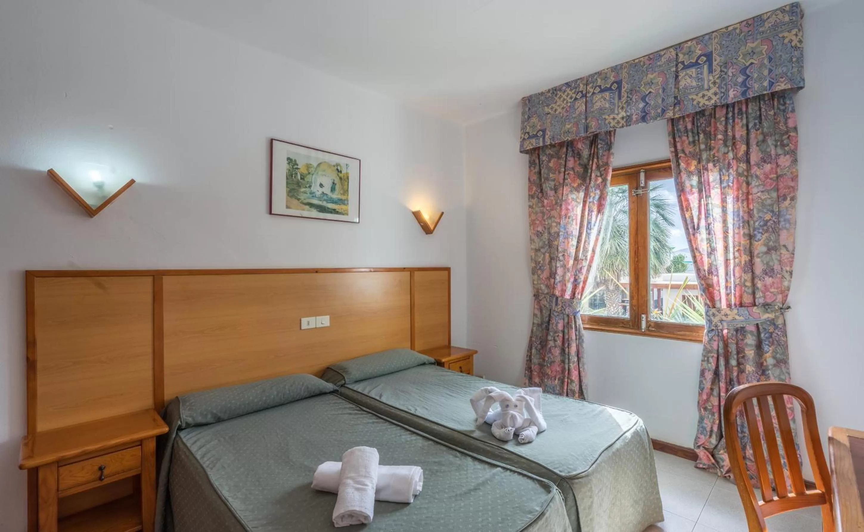 Bedroom, Bed in BLUESEA Hotel Los Fiscos