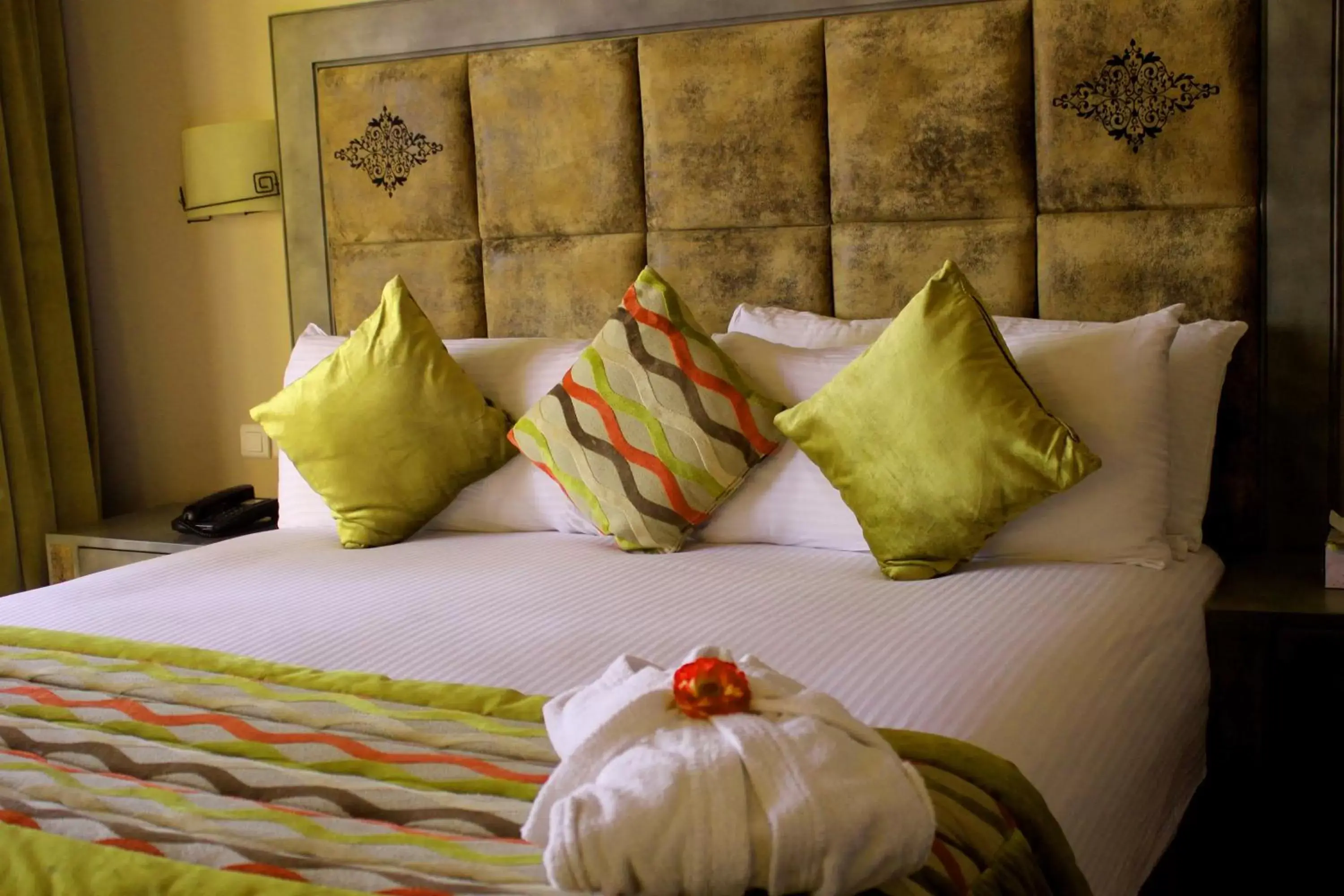 Bed in Palm Plaza Hôtel & Spa