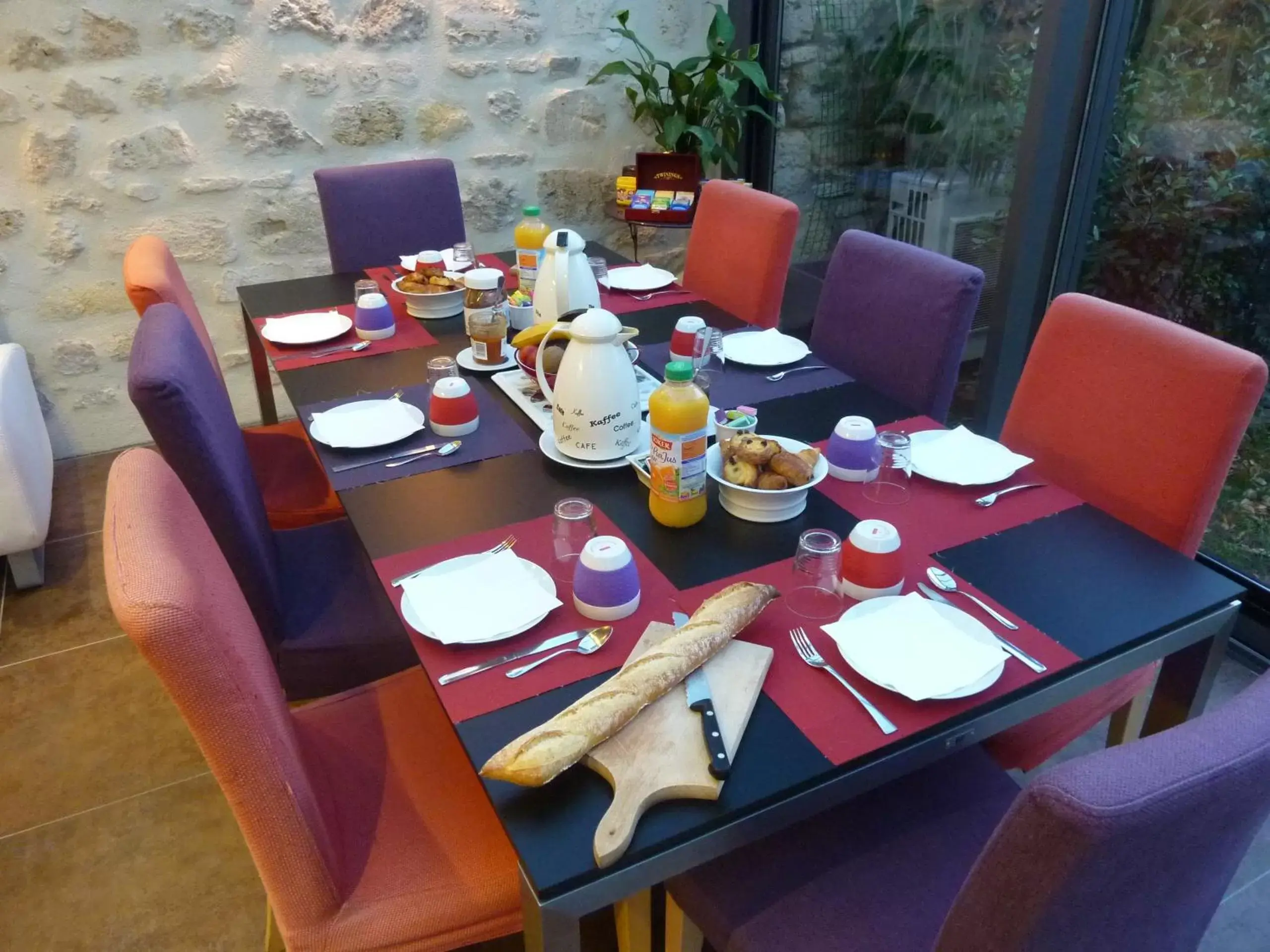 Food and drinks, Restaurant/Places to Eat in Bordeaux Cosy B&B