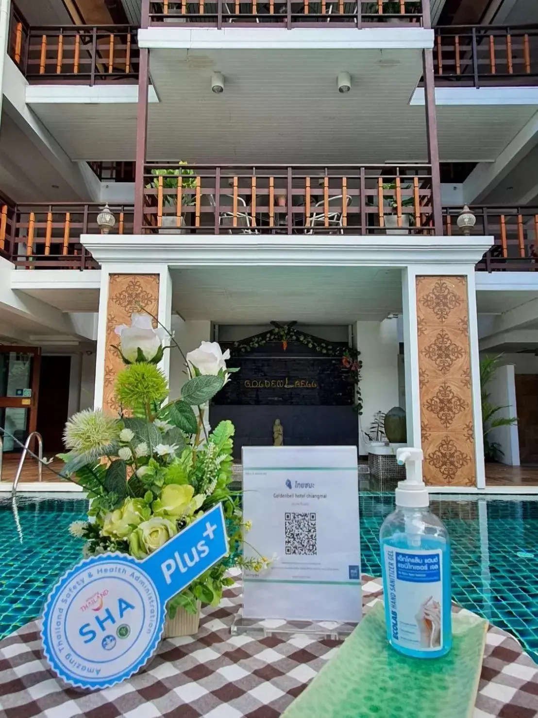 Swimming pool in Goldenbell Hotel Chiangmai