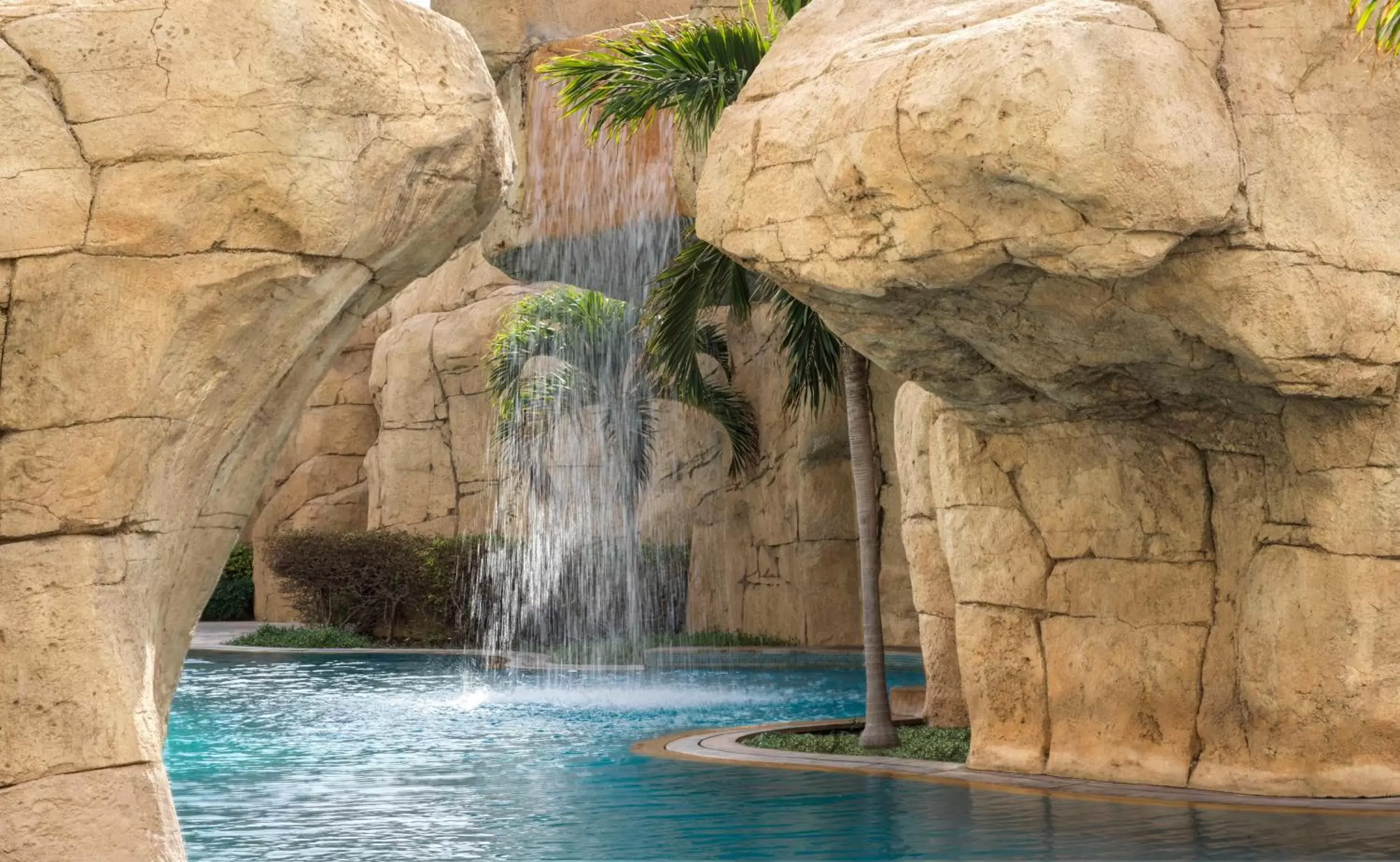 Day, Swimming Pool in Sofitel Dubai The Palm Resort & Spa