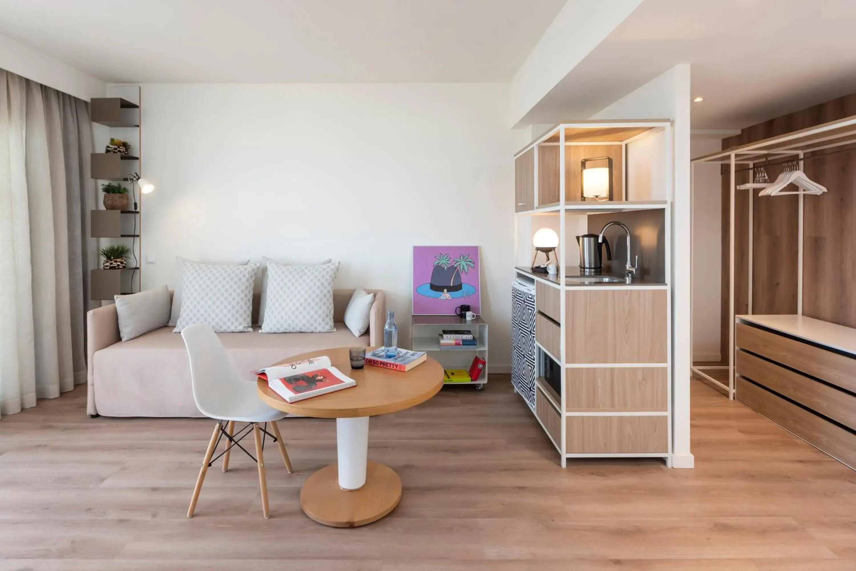 Living room in INNSiDE by Meliá Alcudia Living room in INNSiDE by Meliá Alcudia