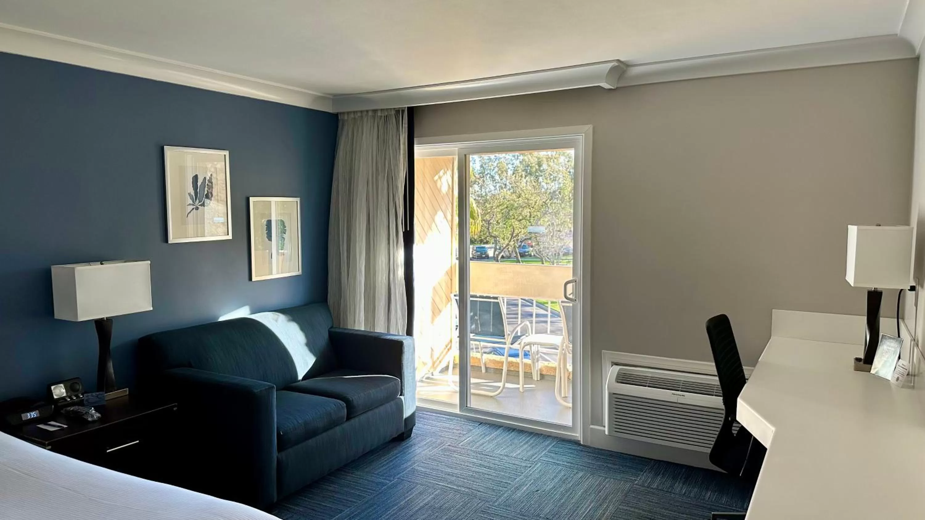 Bed in The Pacific Inn