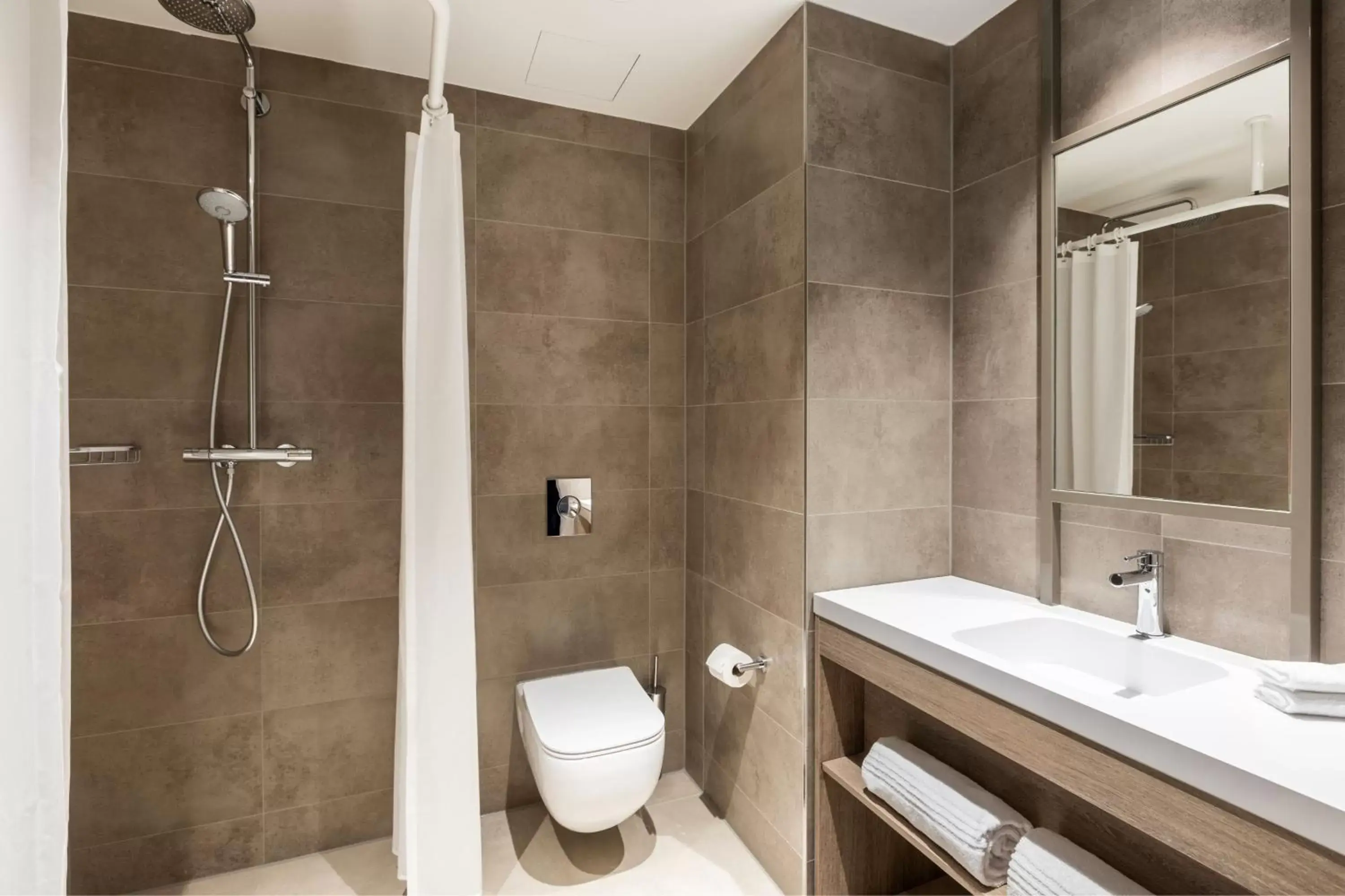 Bathroom in AC Hotel by Marriott Wuerzburg