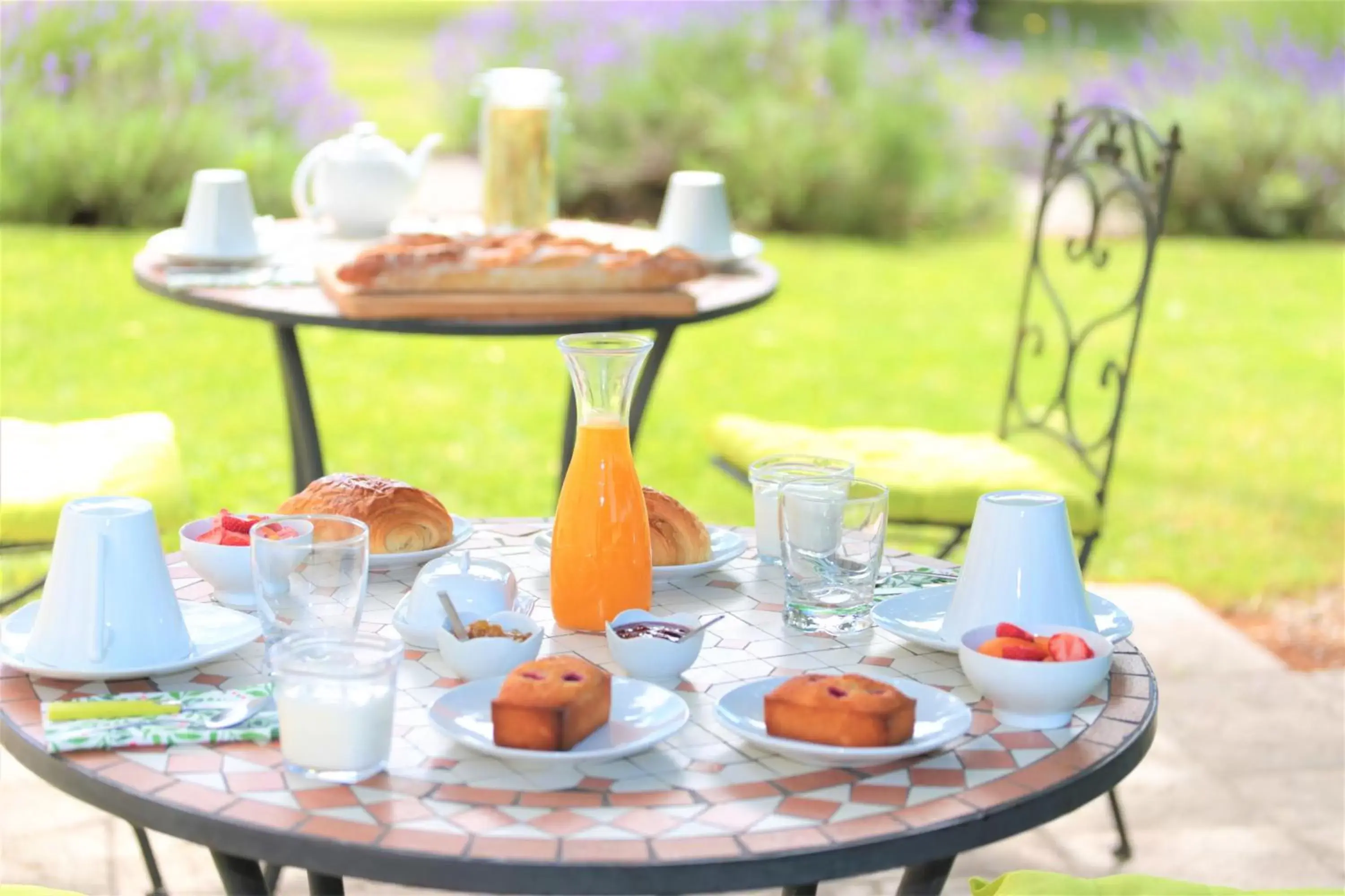 Breakfast in Au Do'Mayne des Bouilles - Spa & Piscine