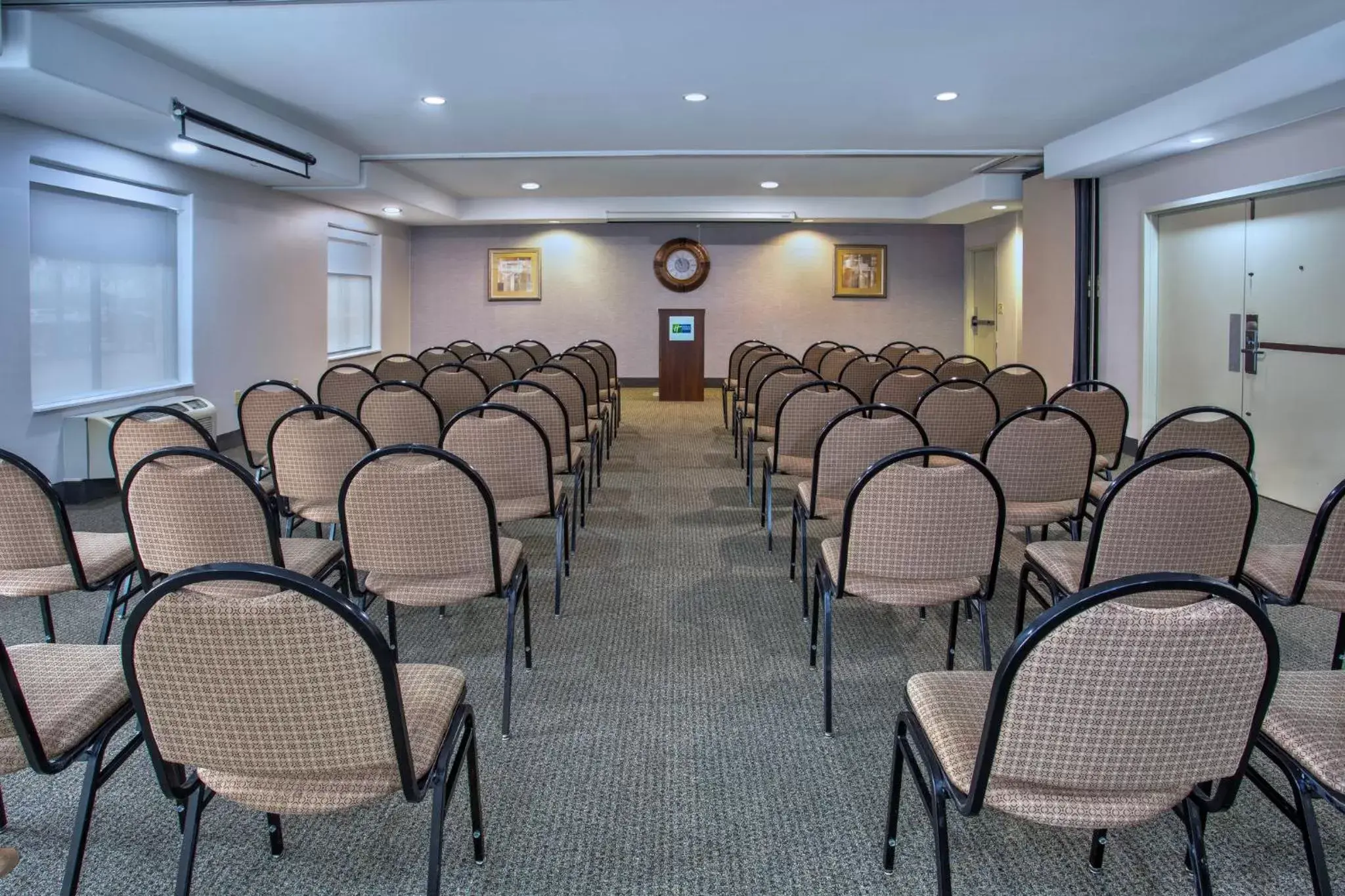 Meeting/conference room in Holiday Inn Express Hotel and Suites Katy, an IHG Hotel