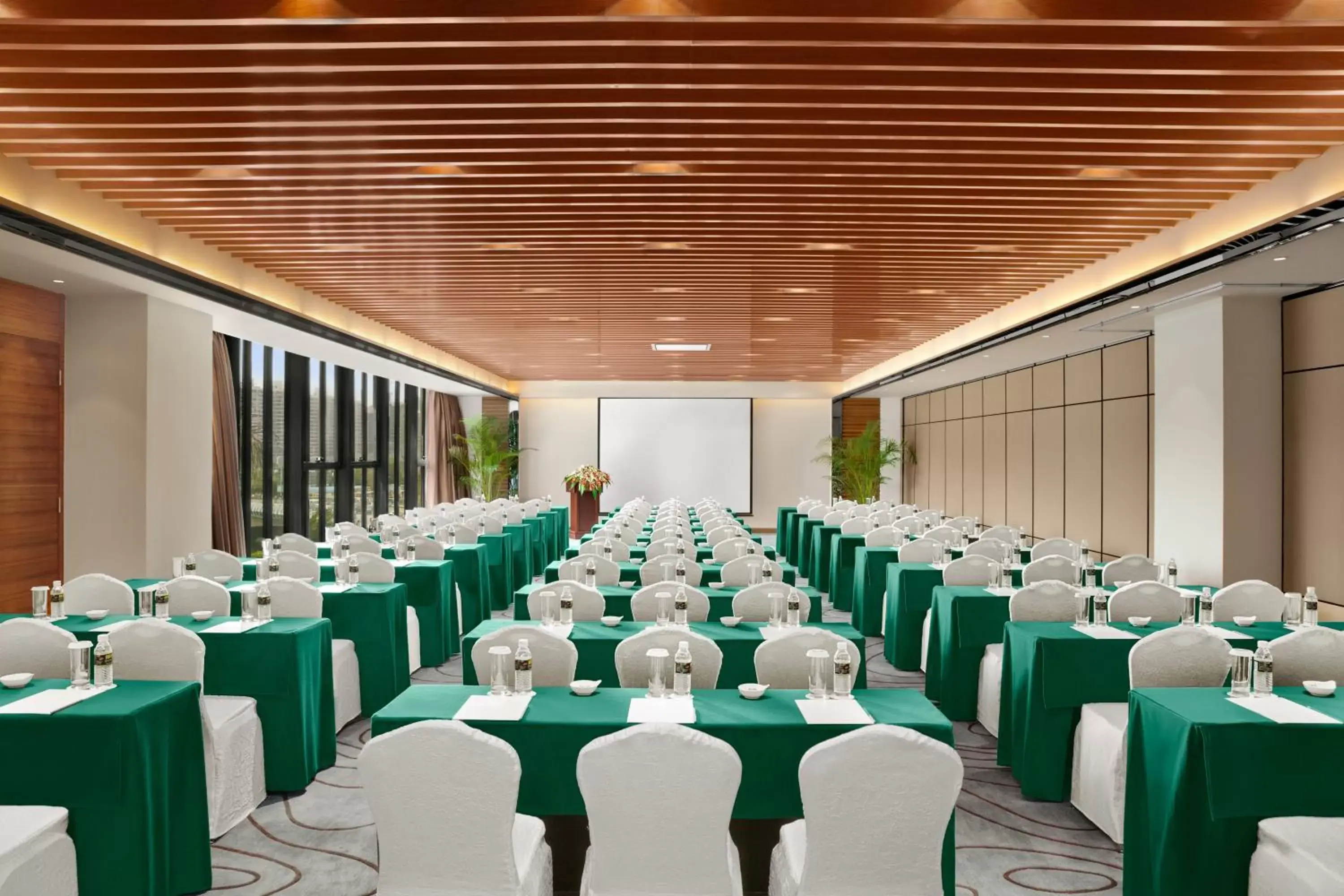 Meeting/conference room in Crowne Plaza Sanya City Center, an IHG Hotel
