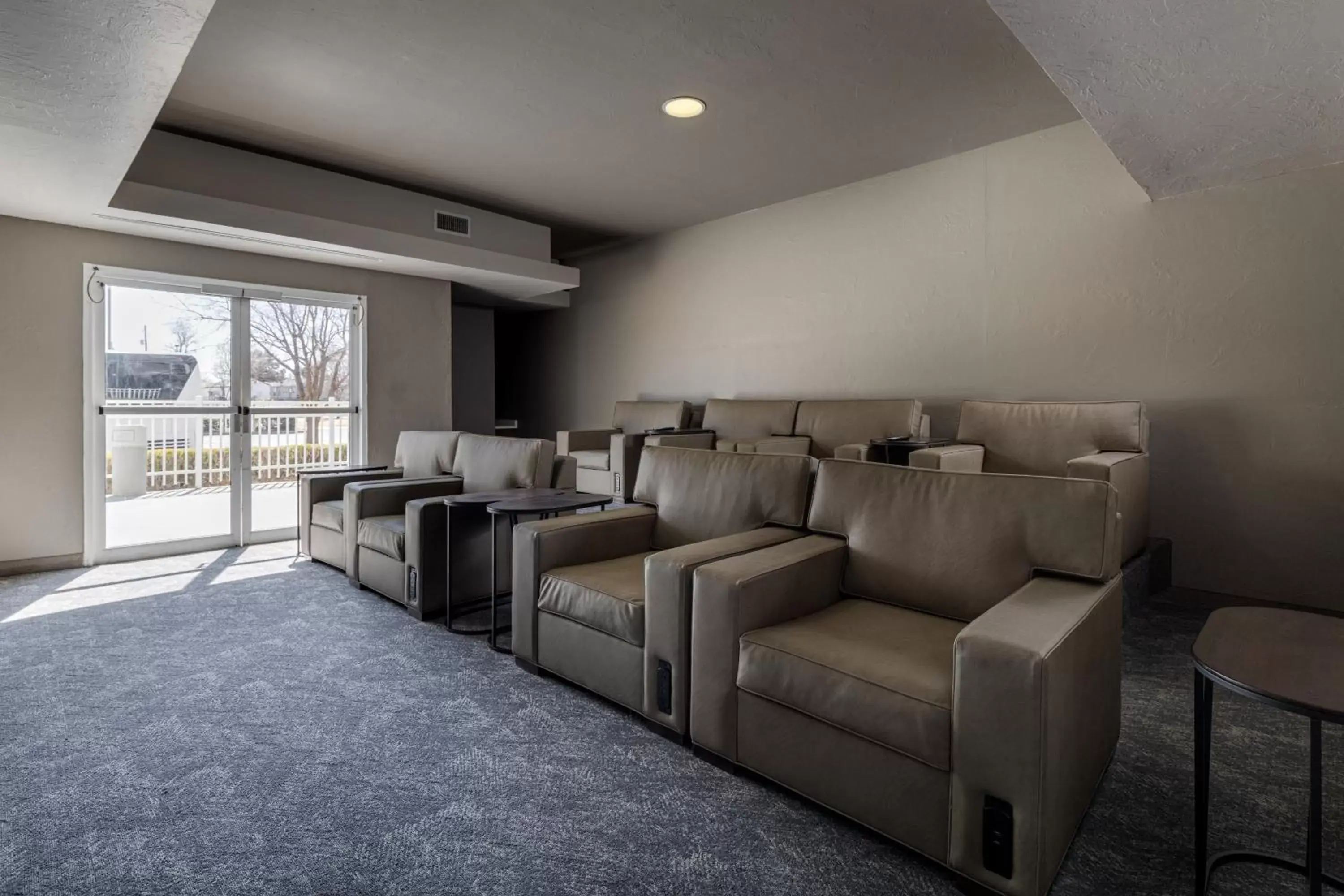 Entertainment, Seating Area in MySuites Lawton