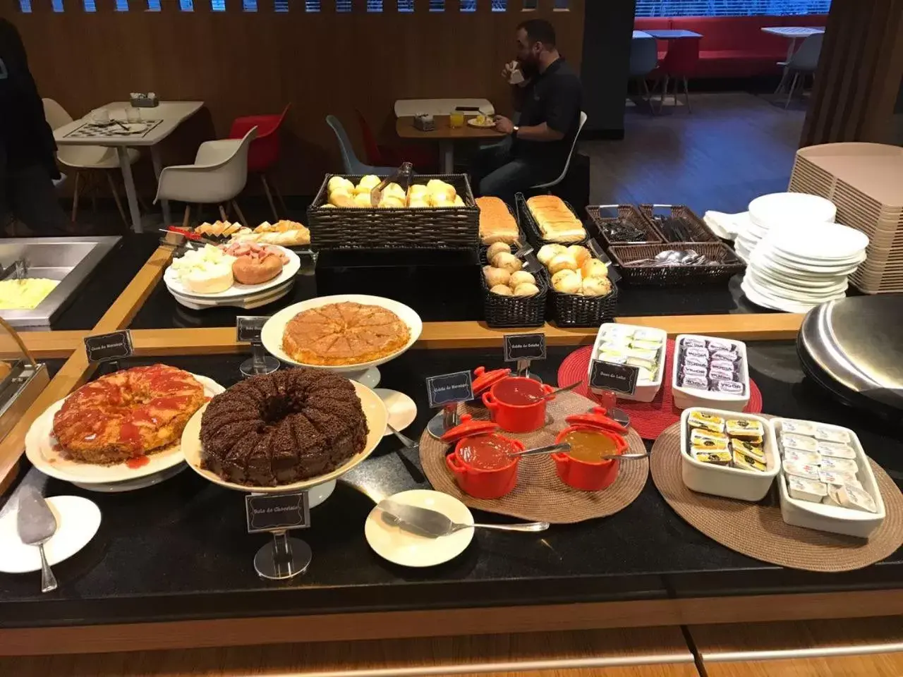 Buffet breakfast in Ibis Florianopolis Buffet breakfast in Ibis Florianopolis