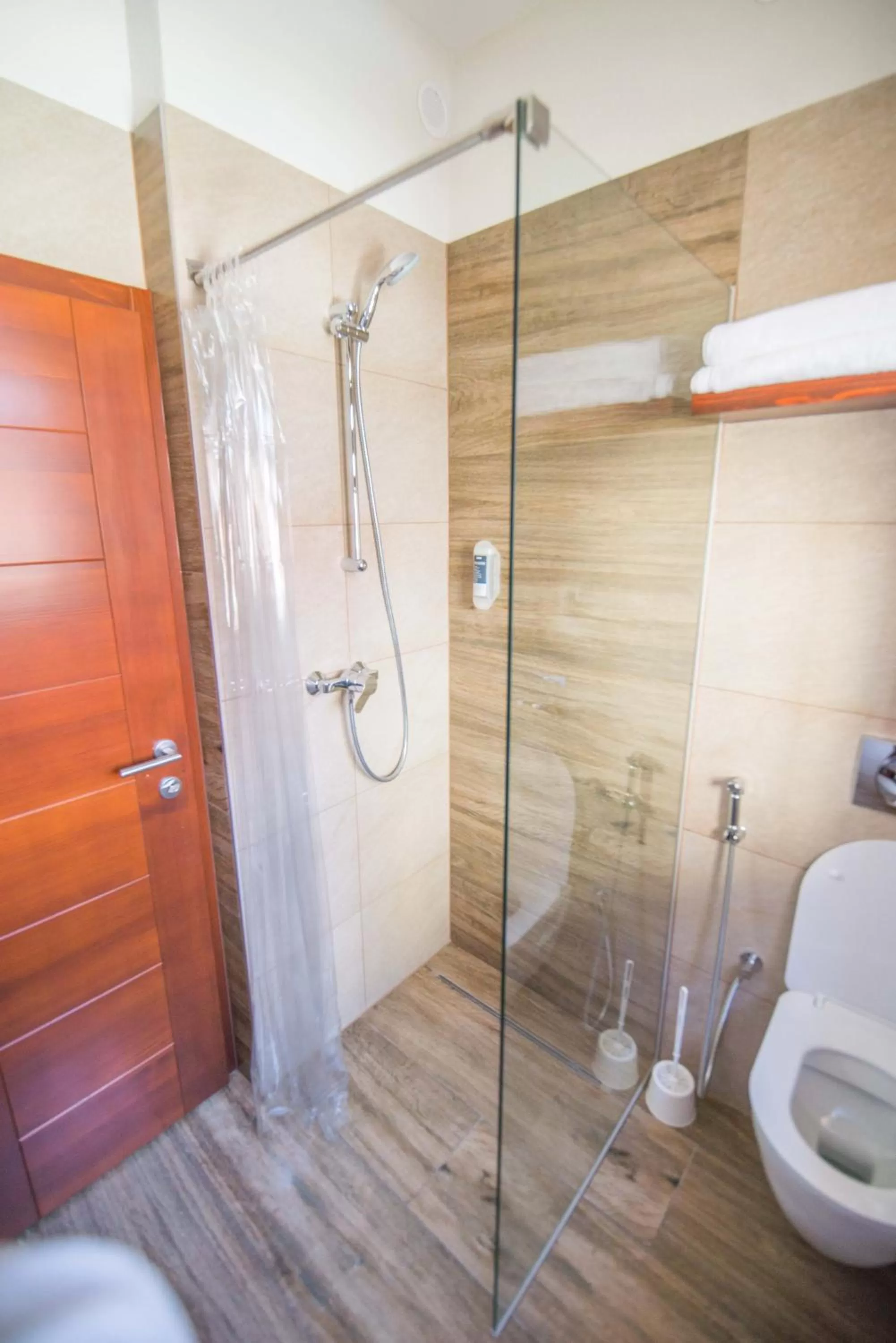 Shower in Hotel Noble