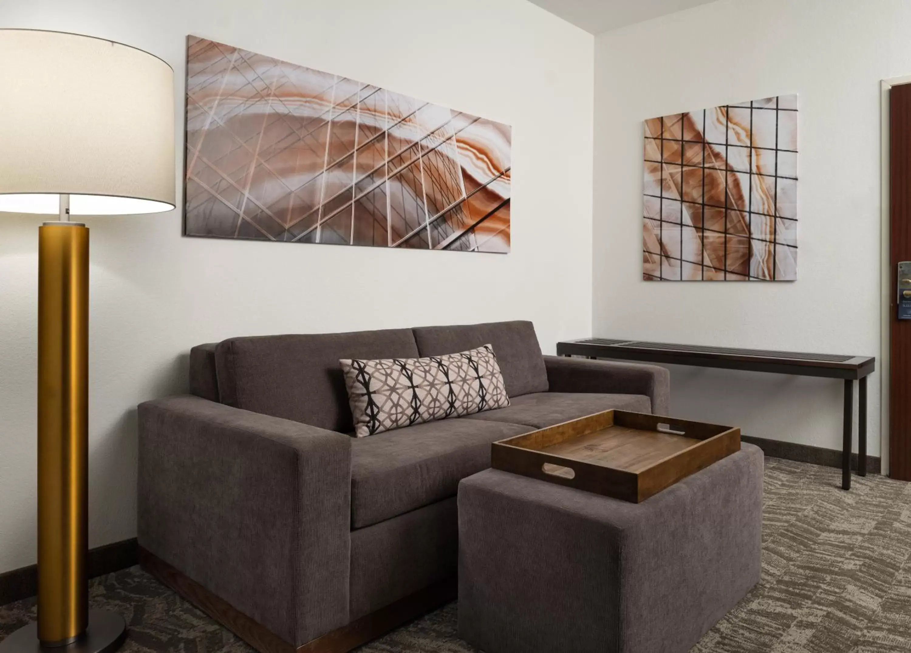 Living room, Seating Area in SpringHill Suites Kansas City Overland Park
