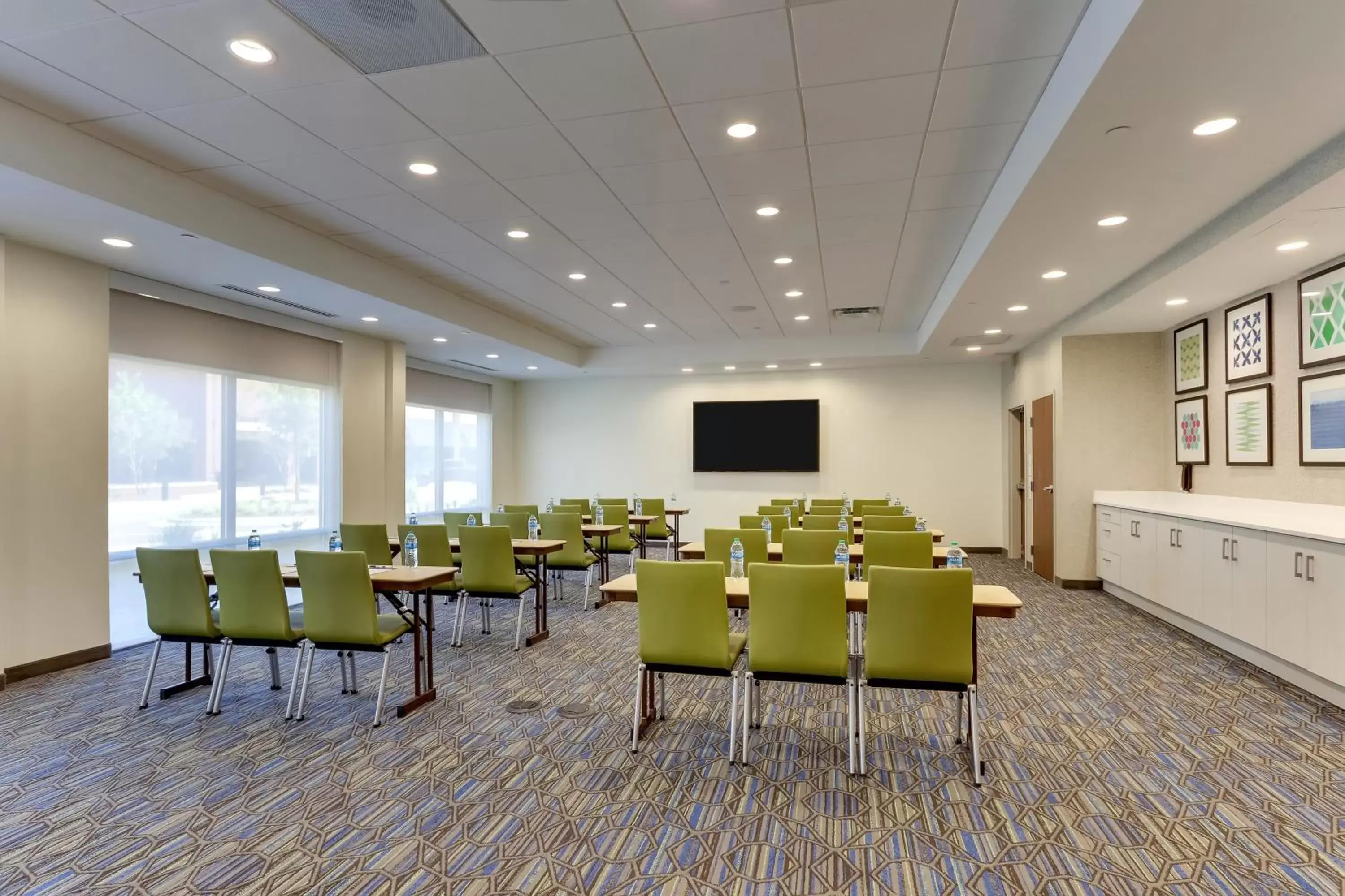 Meeting/conference room in Holiday Inn Express & Suites - Winston - Salem SW - Clemmons, an IHG Hotel