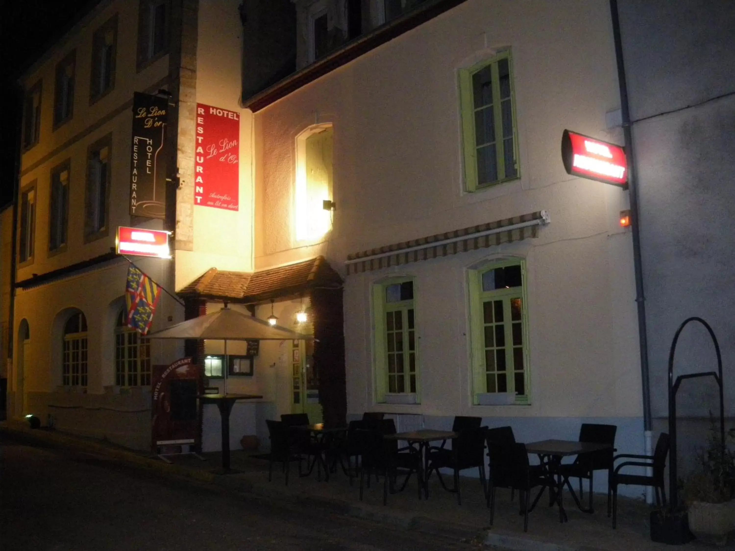 Property Building in Hotel Restaurant du Lion d'Or