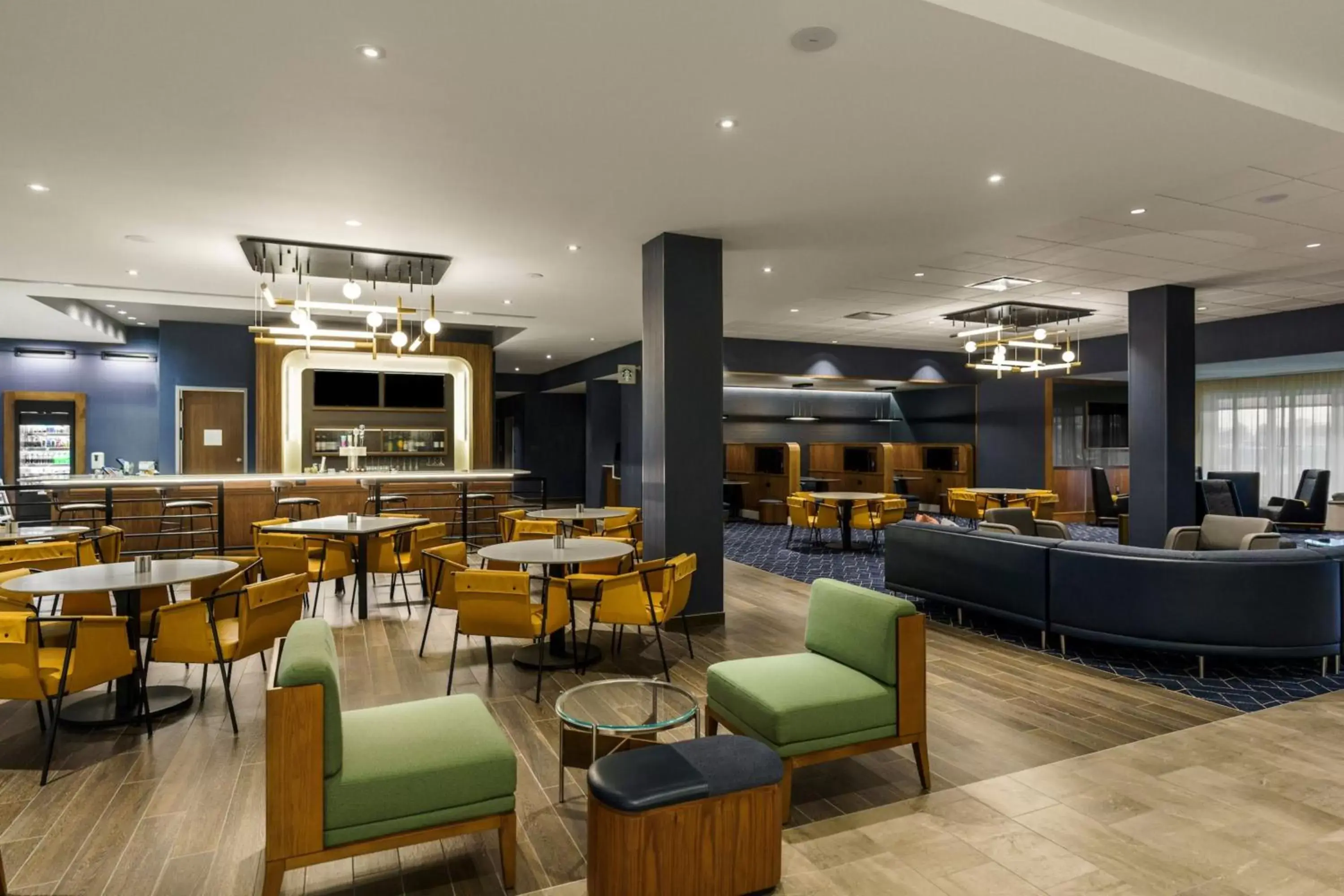 Lobby or reception, Restaurant/Places to Eat in Courtyard by Marriott Indianapolis Fishers