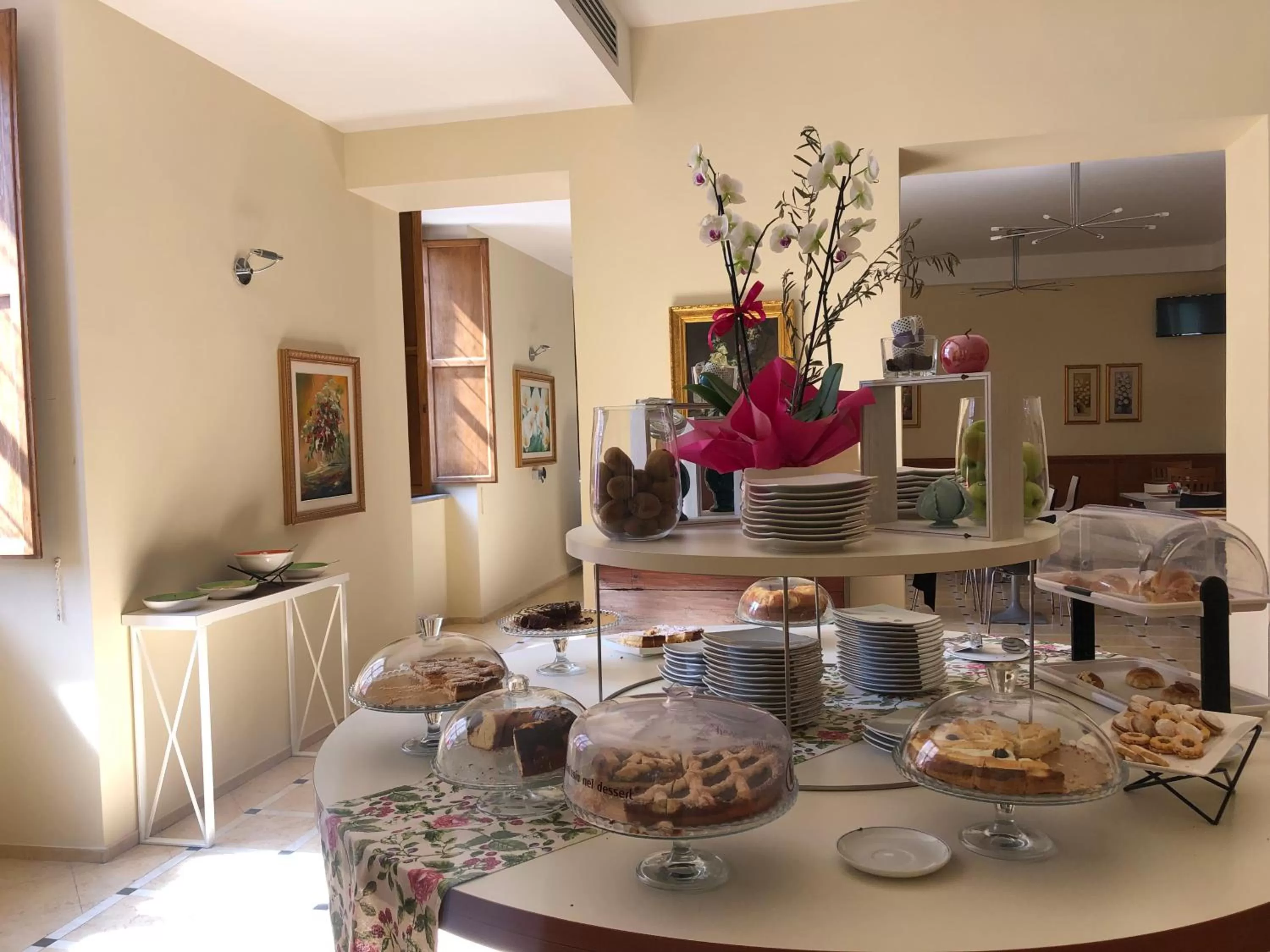 Food and drinks in Basilica Hotel