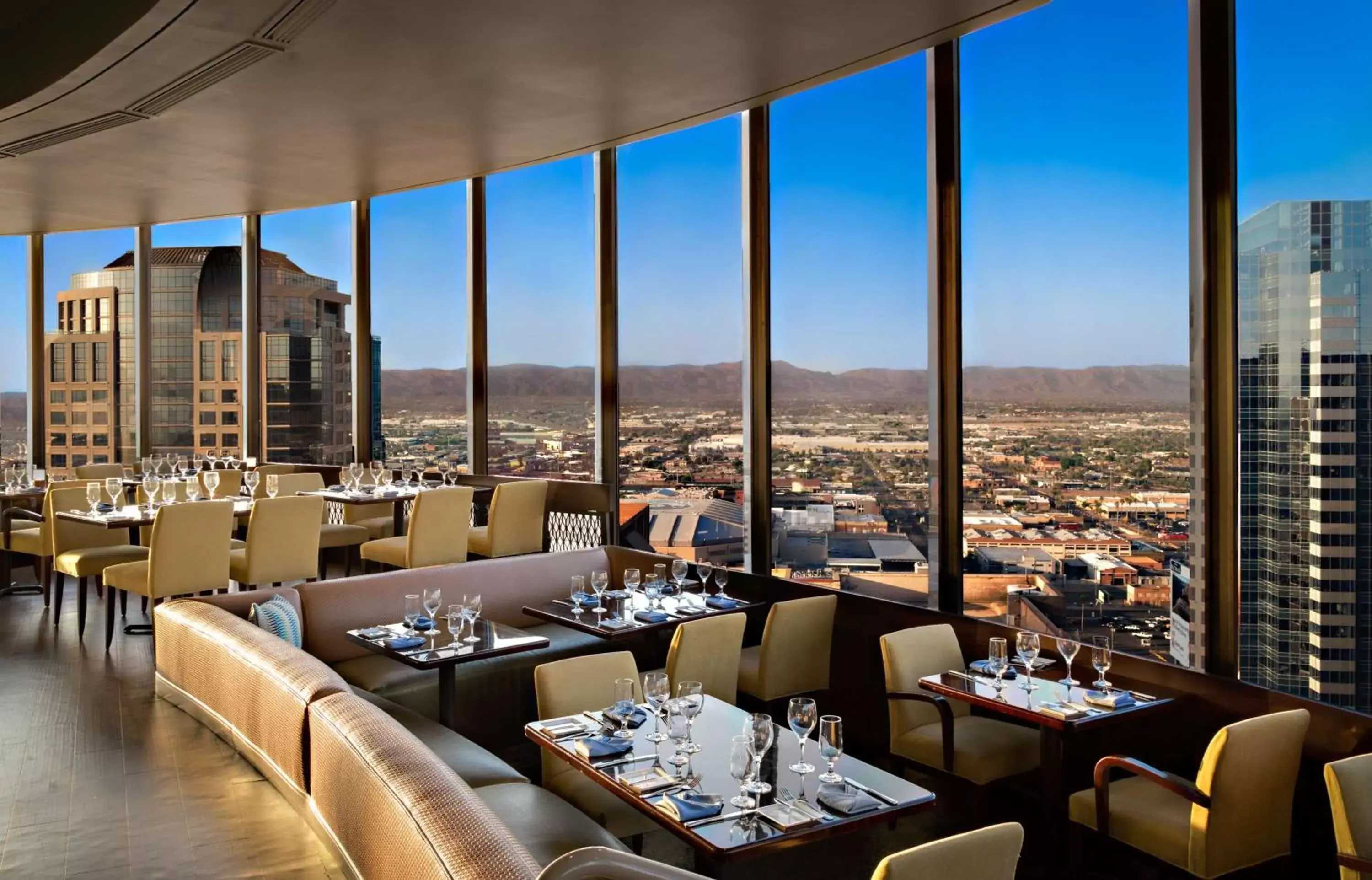 Restaurant/places to eat in Hyatt Regency Phoenix Downtown Restaurant/places to eat in Hyatt Regency Phoenix Downtown