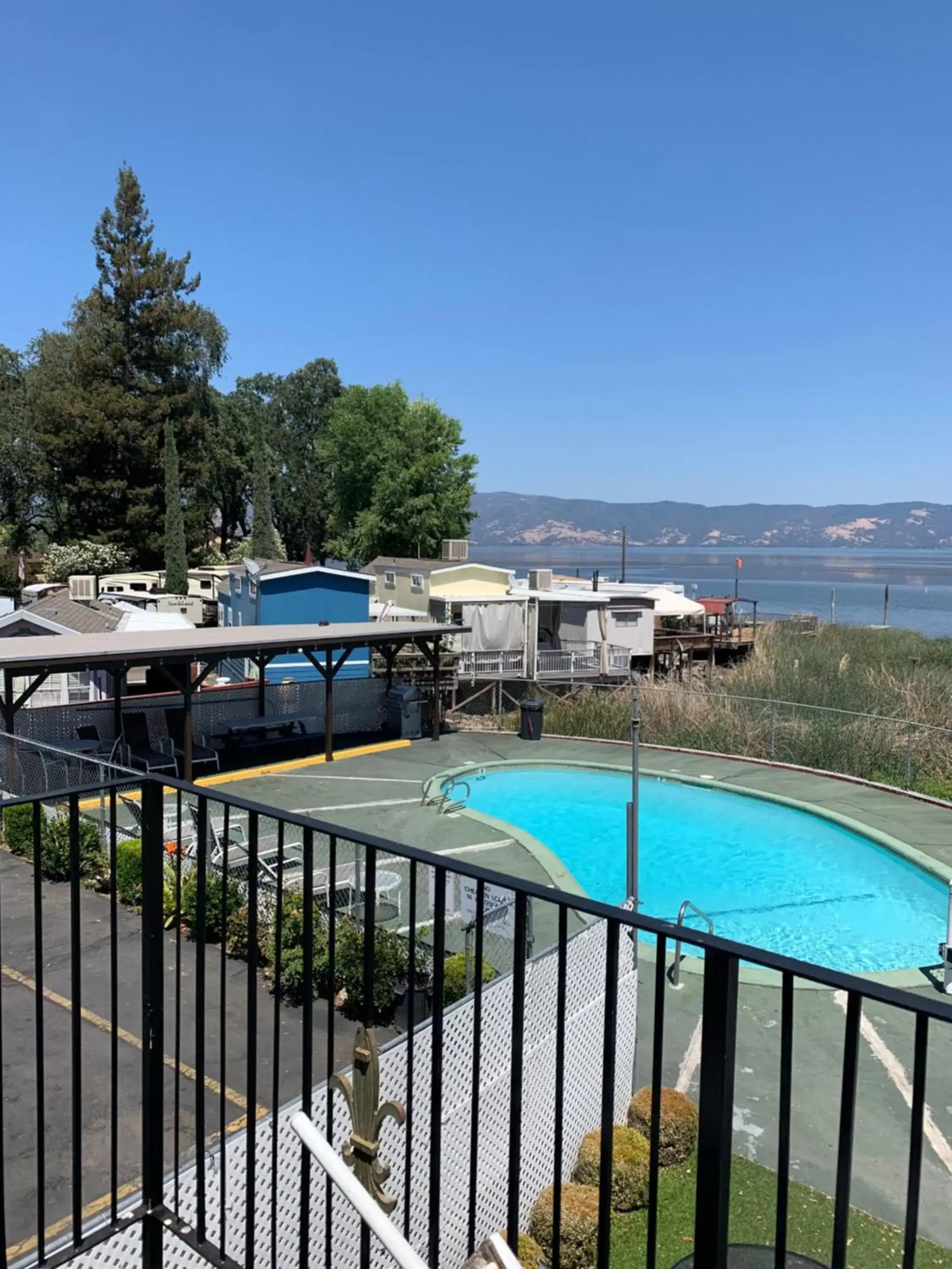 Swimming pool, Pool View in Regency Inn Lakeport