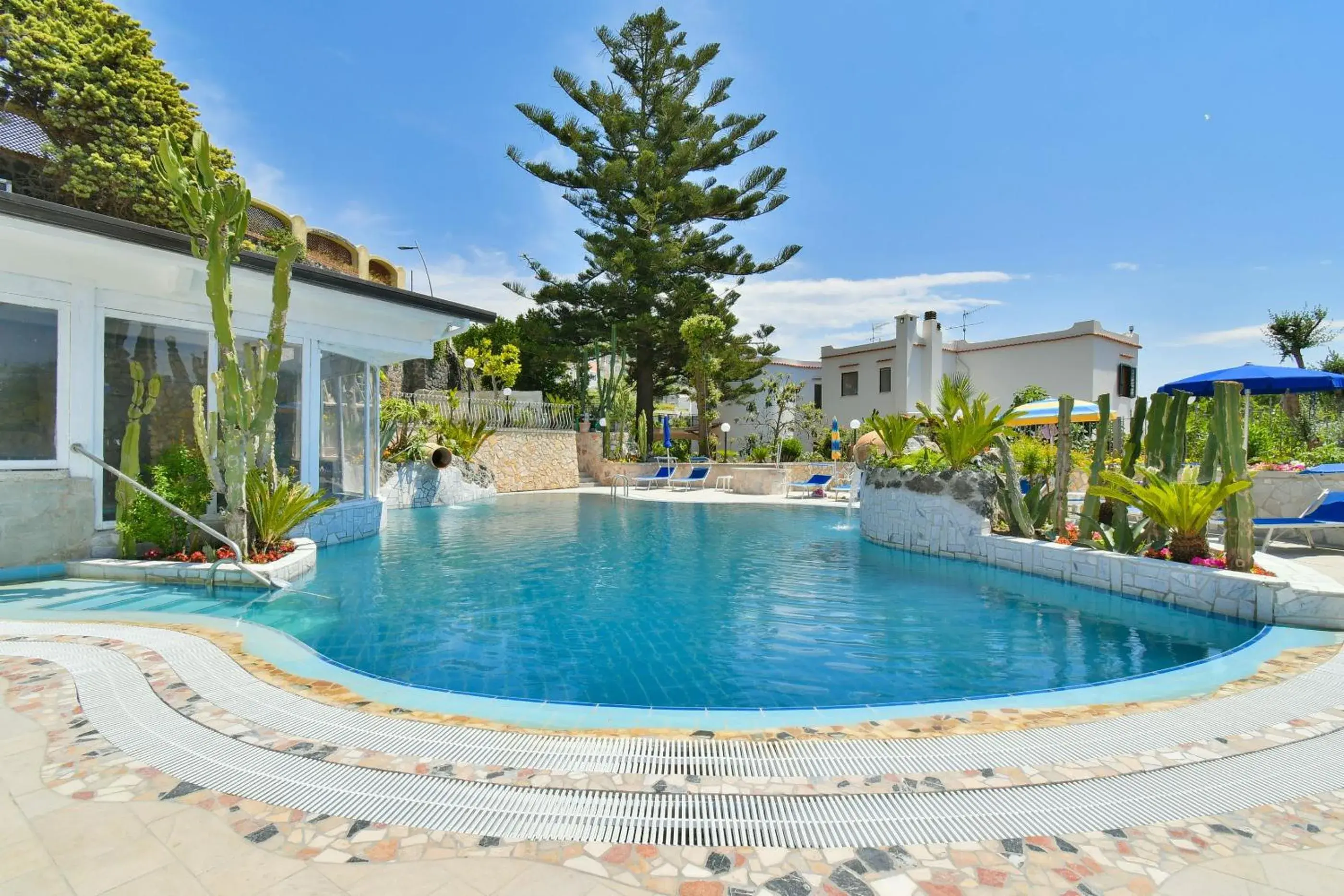 Pool view, Swimming Pool in Hotel Terme Saint Raphael