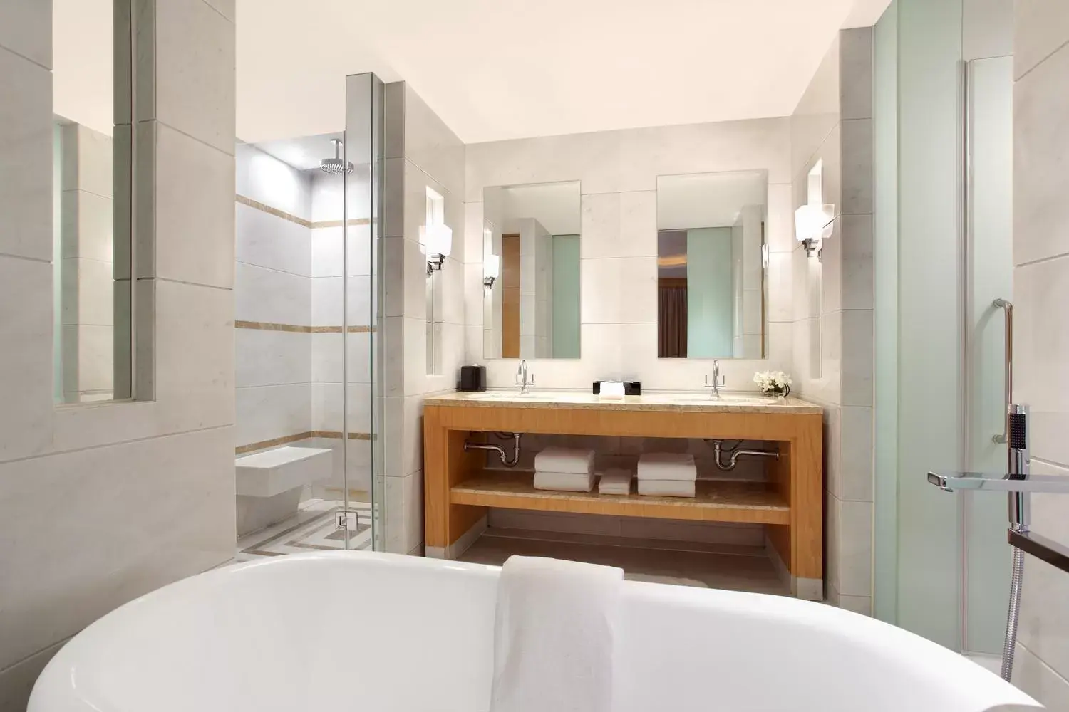 Toilet, Bathroom in Sheraton Zhoushan Hotel