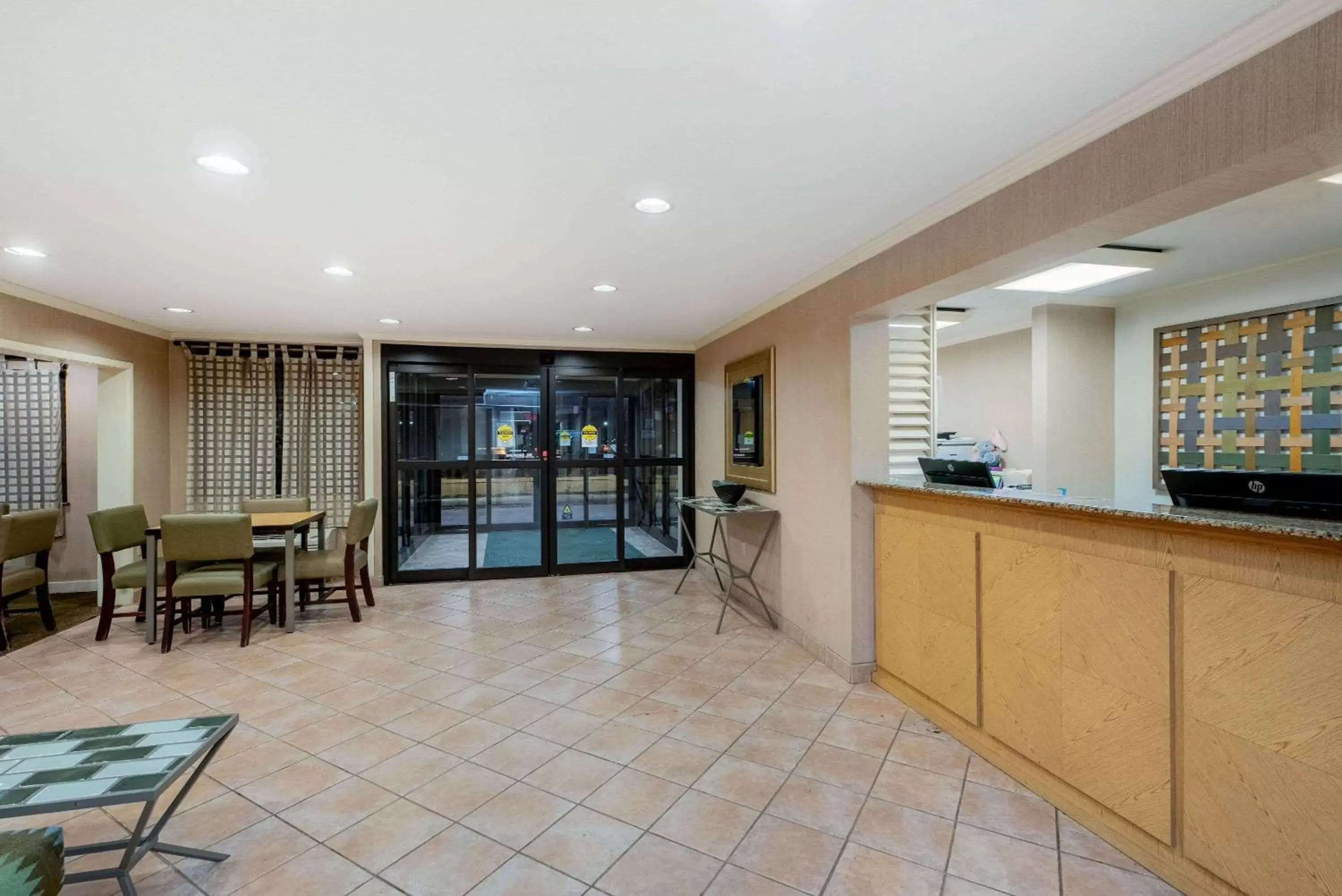 Lobby or reception in La Quinta by Wyndham Mansfield OH Lobby or reception in La Quinta by Wyndham Mansfield OH