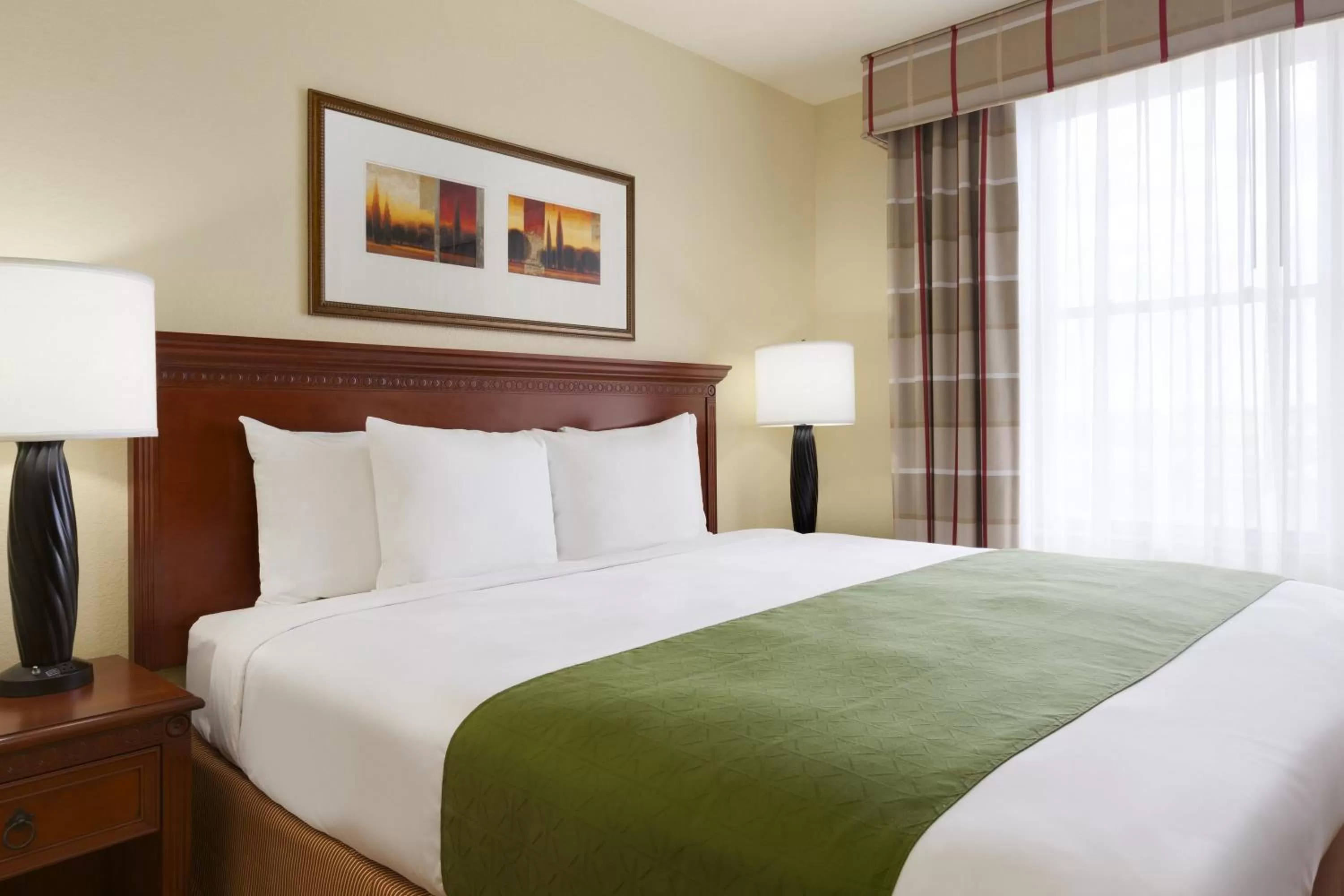 Bed in Garner Hotel Gillette South by IHG