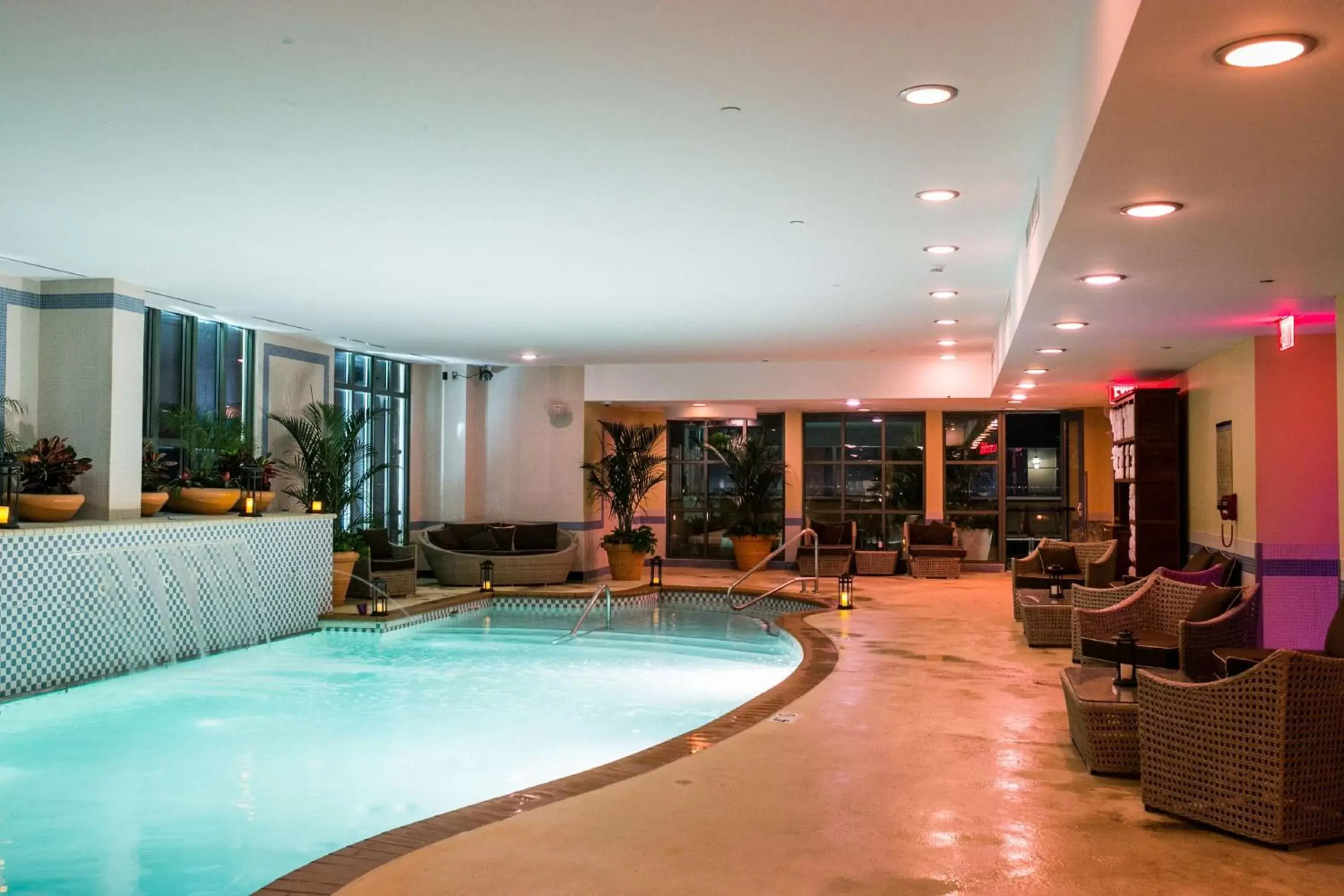 Pool view, Swimming Pool in Hilton Virginia Beach Oceanfront